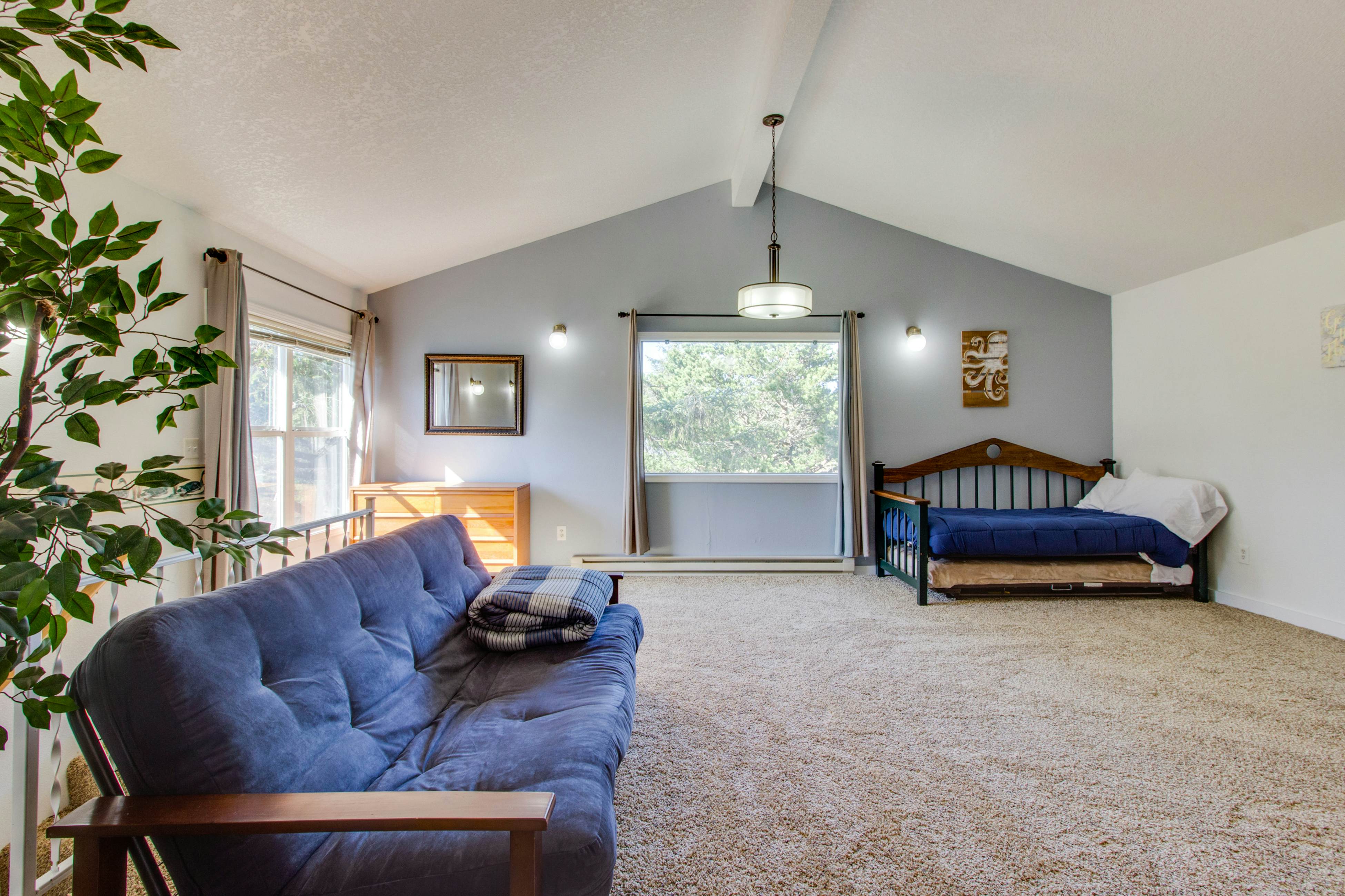 Pacific Breeze Hideaway 3 BD Vacation Rental in Rockaway Beach, OR