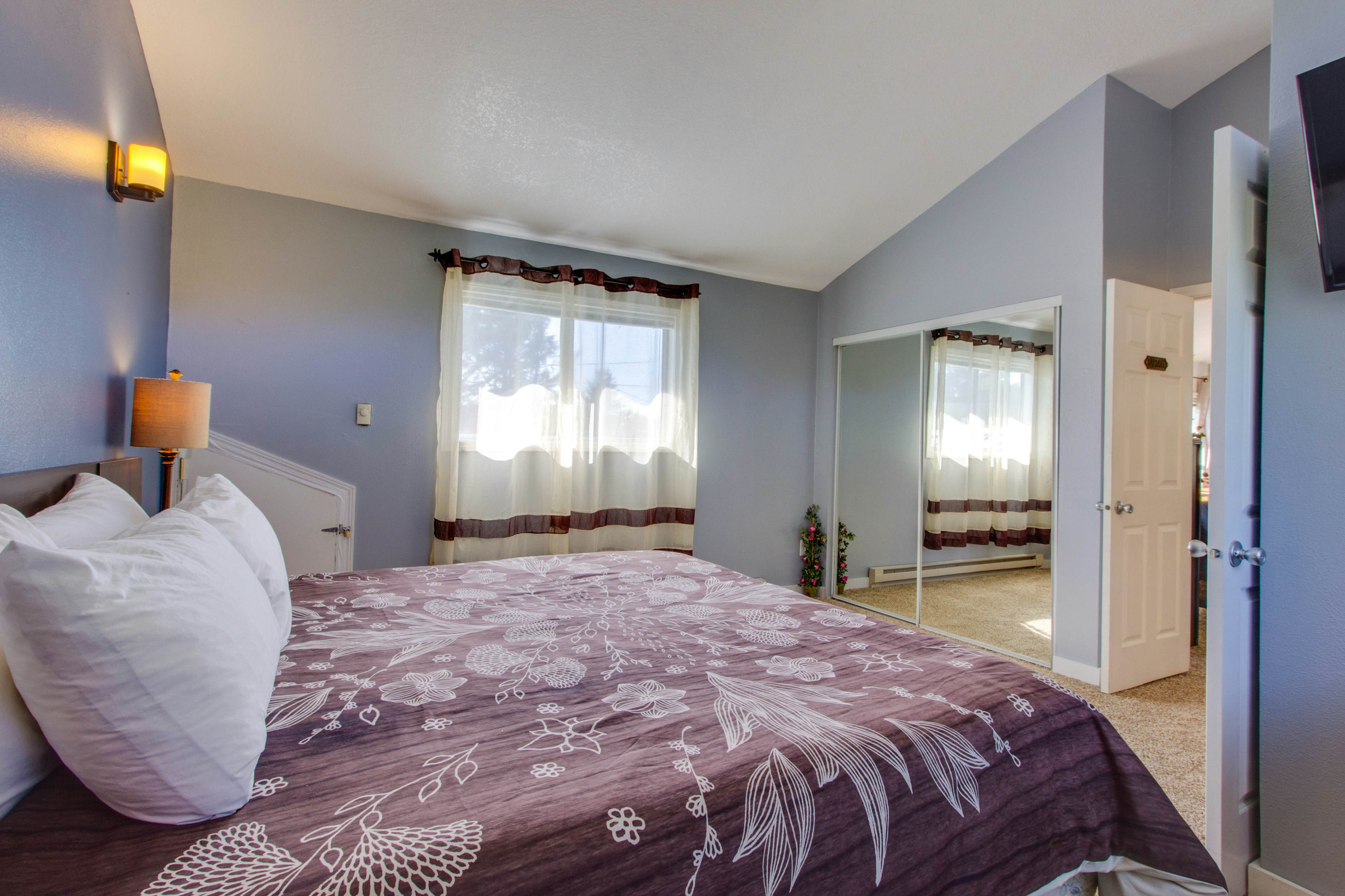 Pacific Breeze Hideaway 3 BD Vacation Rental in Rockaway Beach, OR