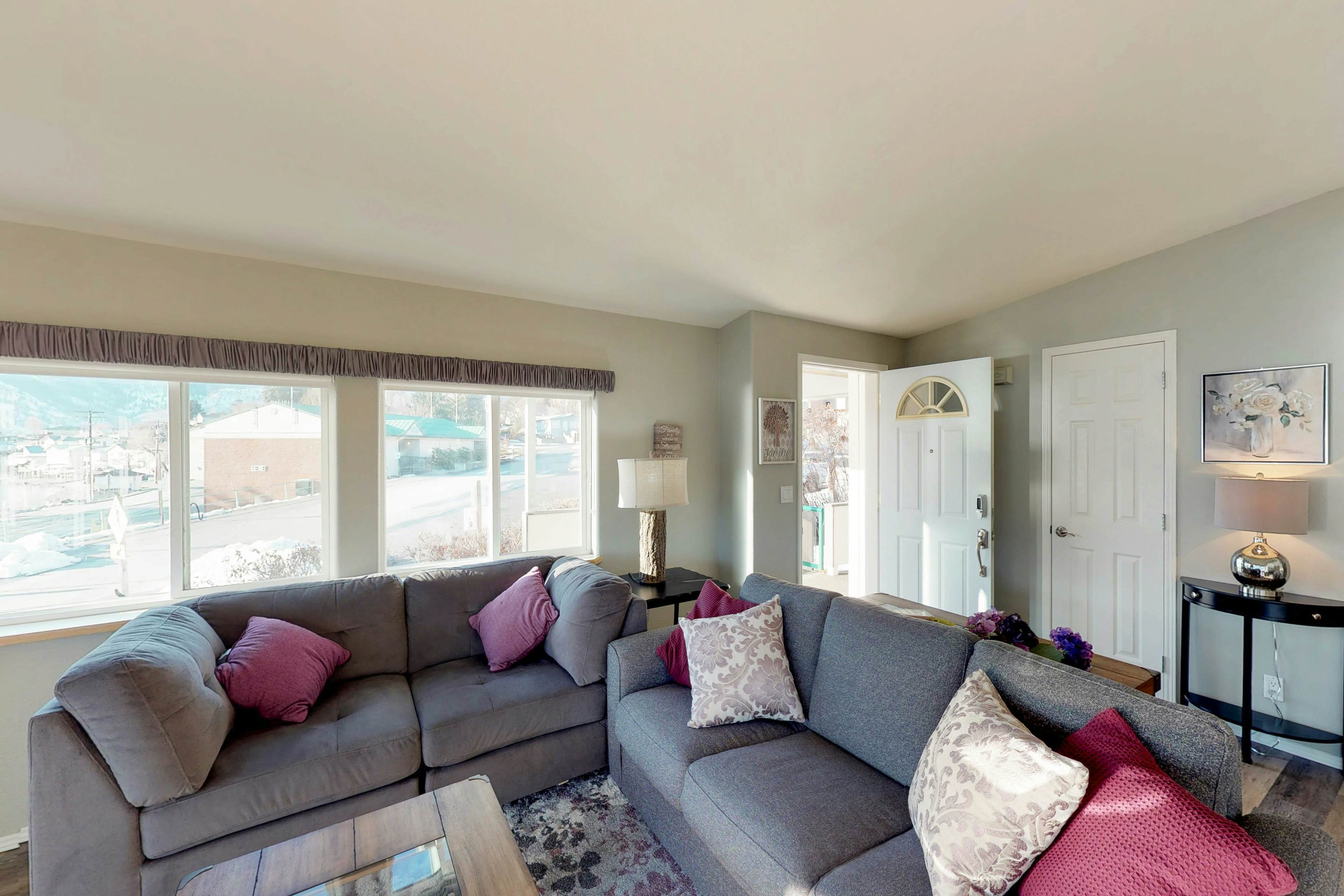 Manson Lake House 3 BD Manson, WA Vacation Rental Vacasa