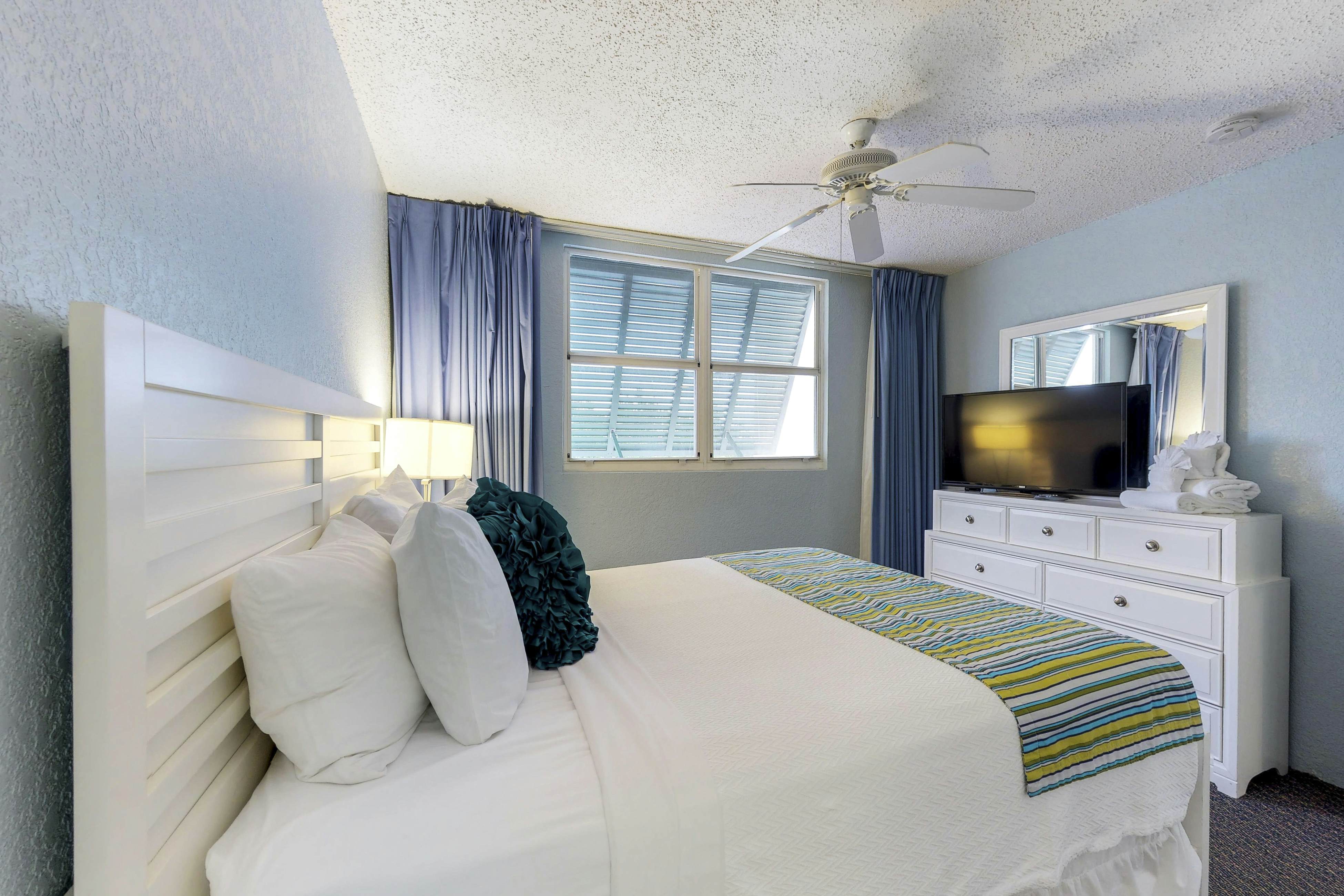 Sunrise Suites - Martinique Suite 108