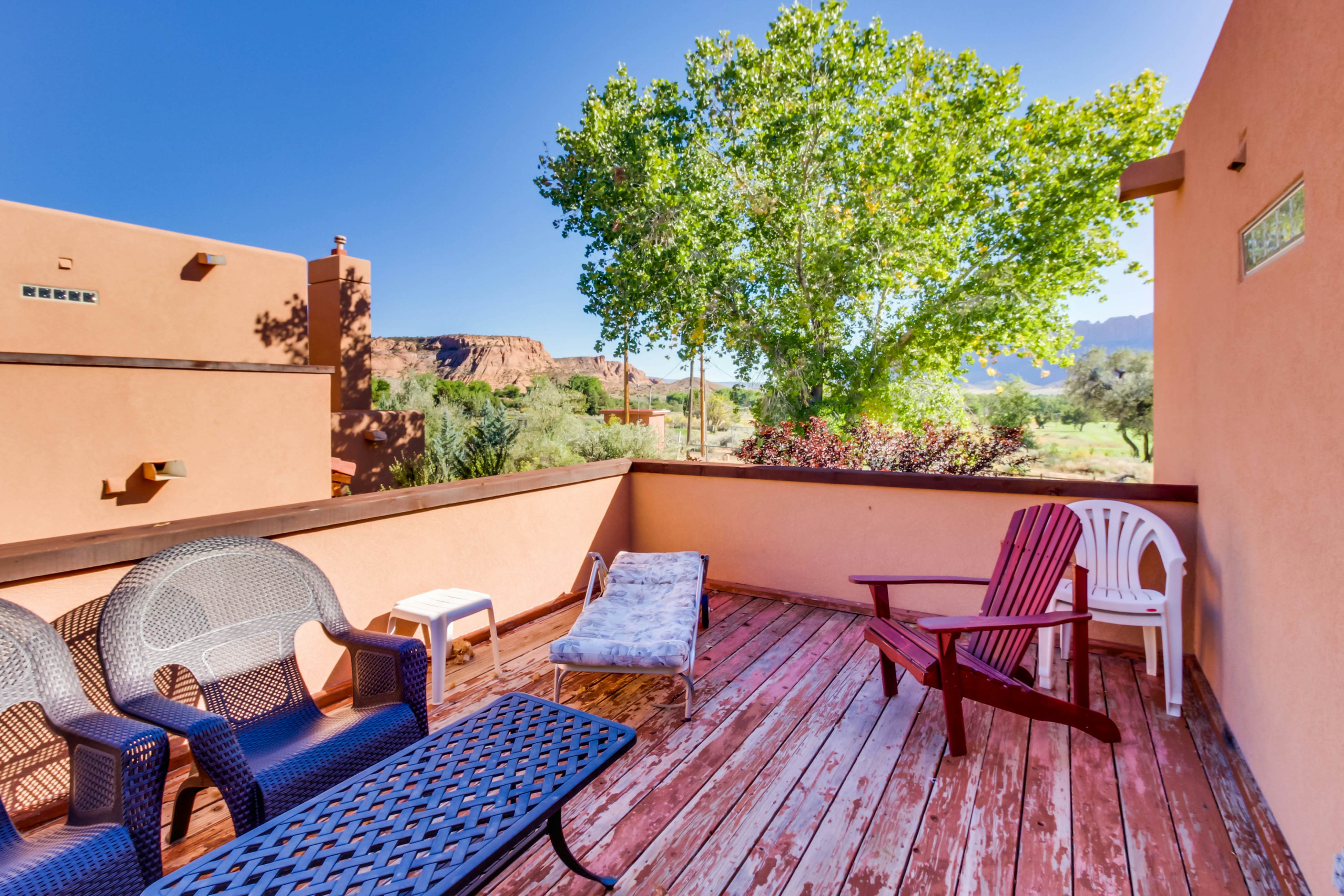 Castillo De Las Rocas 3396