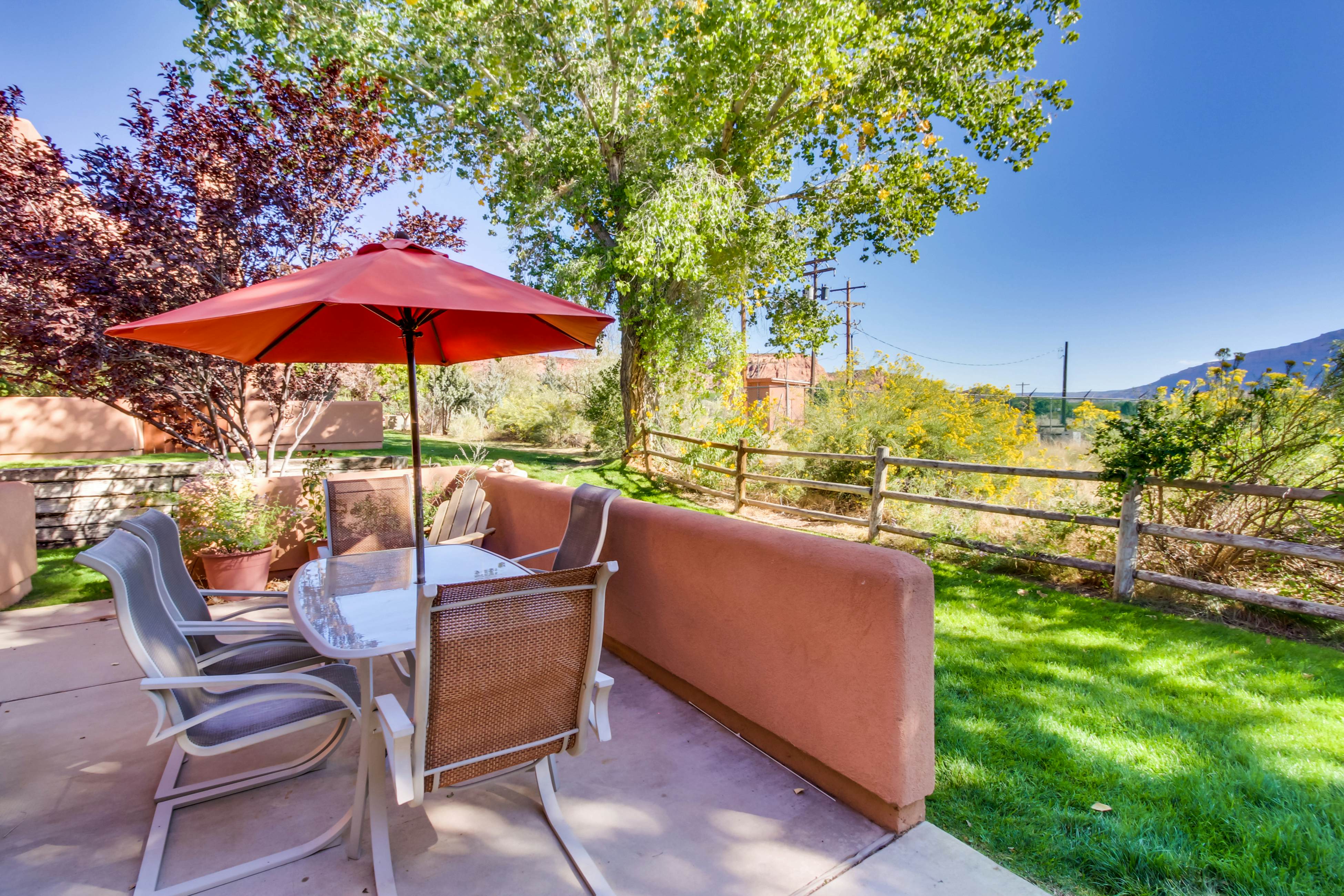 Castillo De Las Rocas 3396