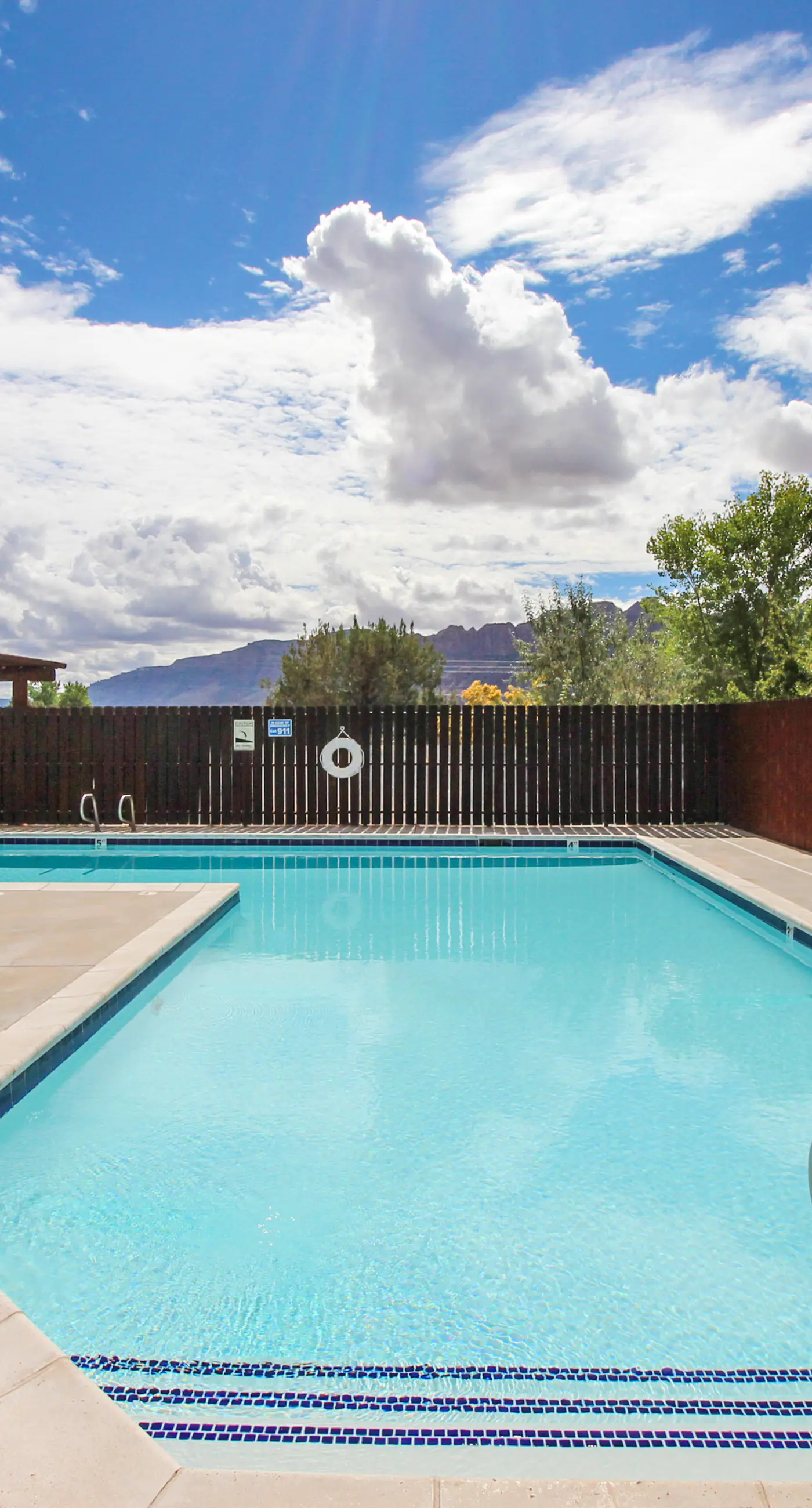 Castillo De Las Rocas 3418