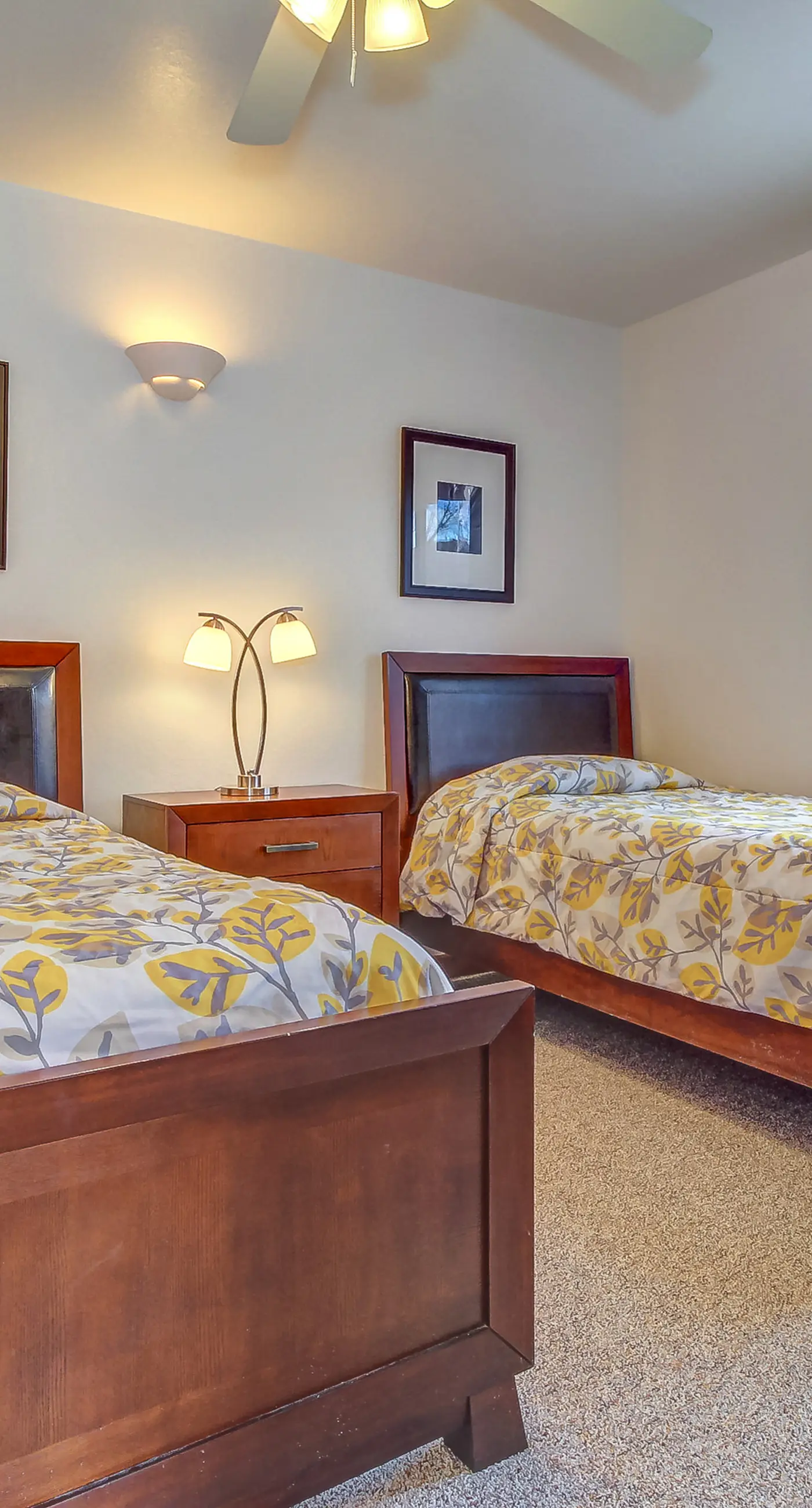 Castillo De Las Rocas 3418