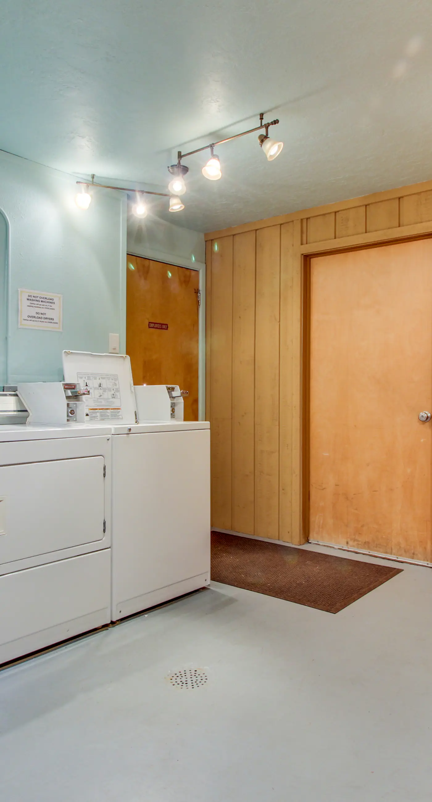 Bay Point Lakefront 1B Up