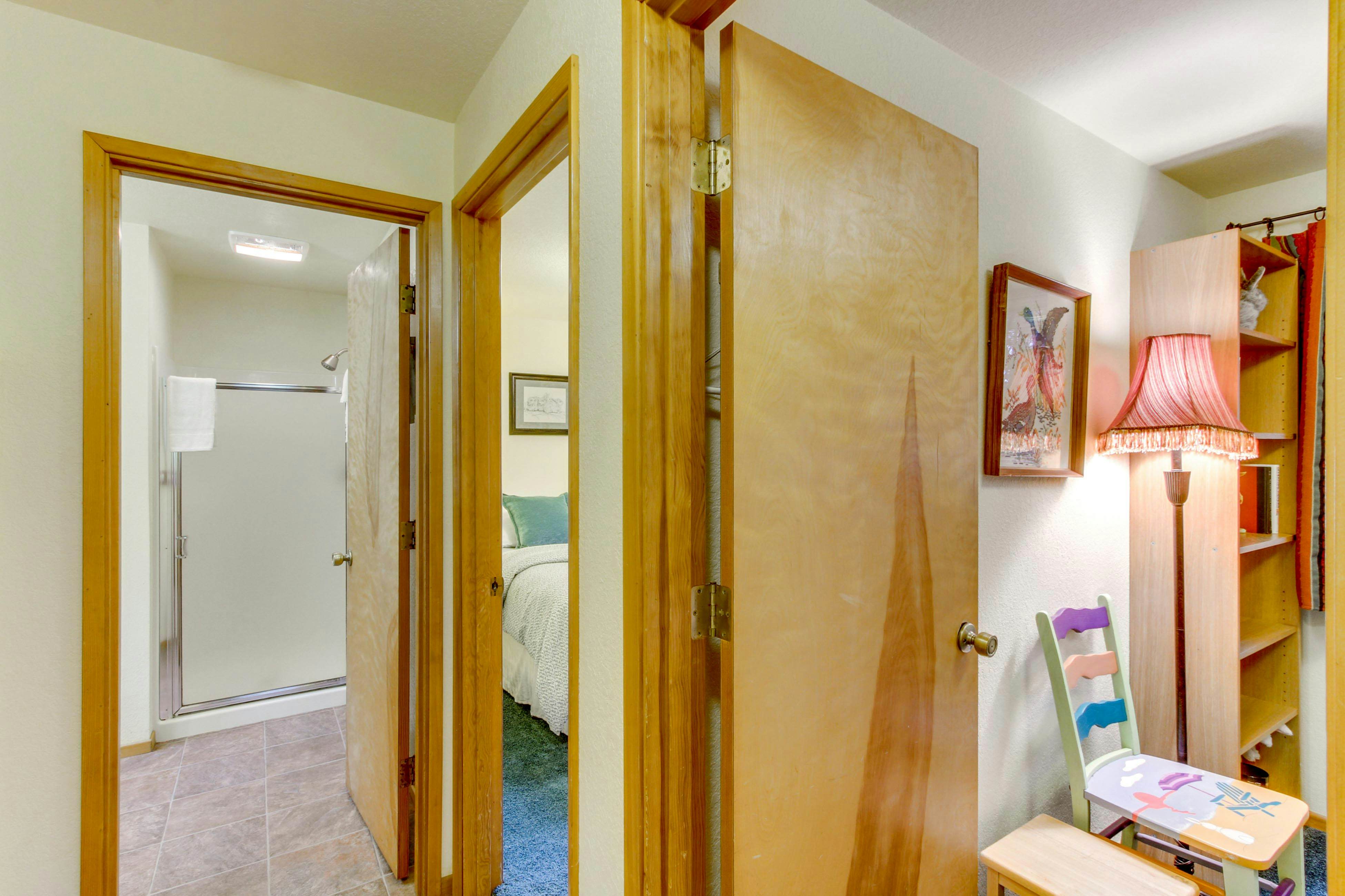 The Little Brown House - MCA 705