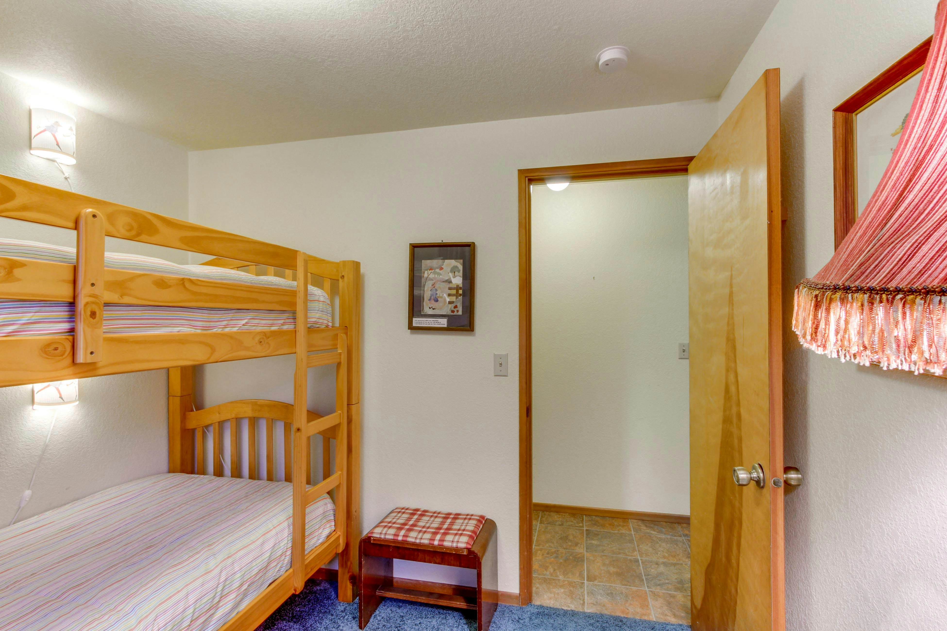 The Little Brown House - MCA 705