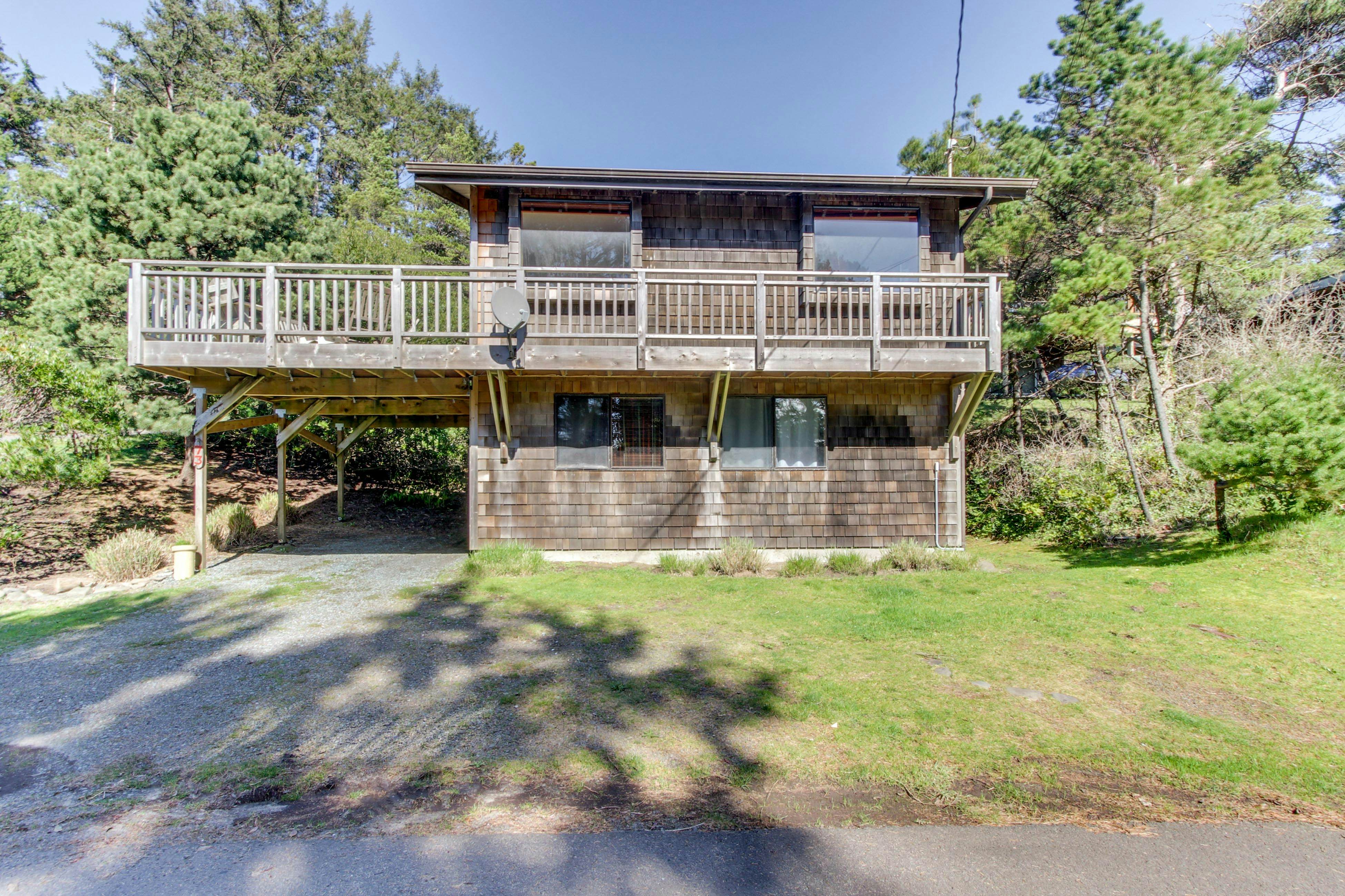 The Little Brown House - MCA 705