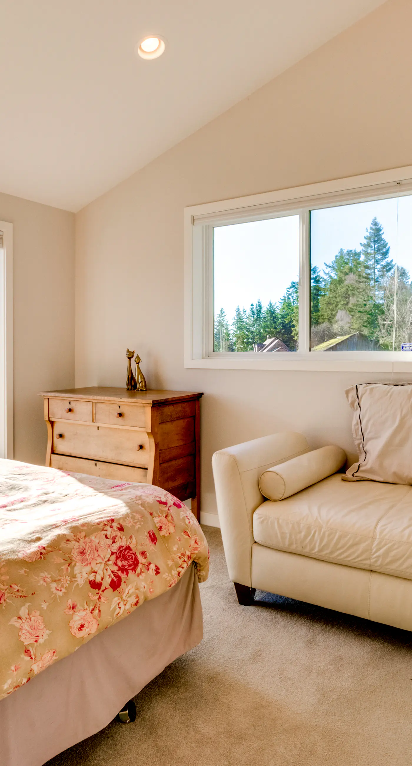 Marrowstone Island Beach Home 2 BD Nordland, WA Vacation Rental Vacasa