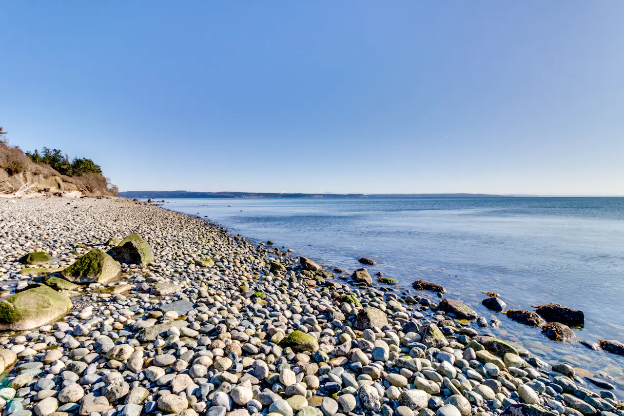 Marrowstone Island Beach Home 2 BD Vacation Rental in Nordland, WA