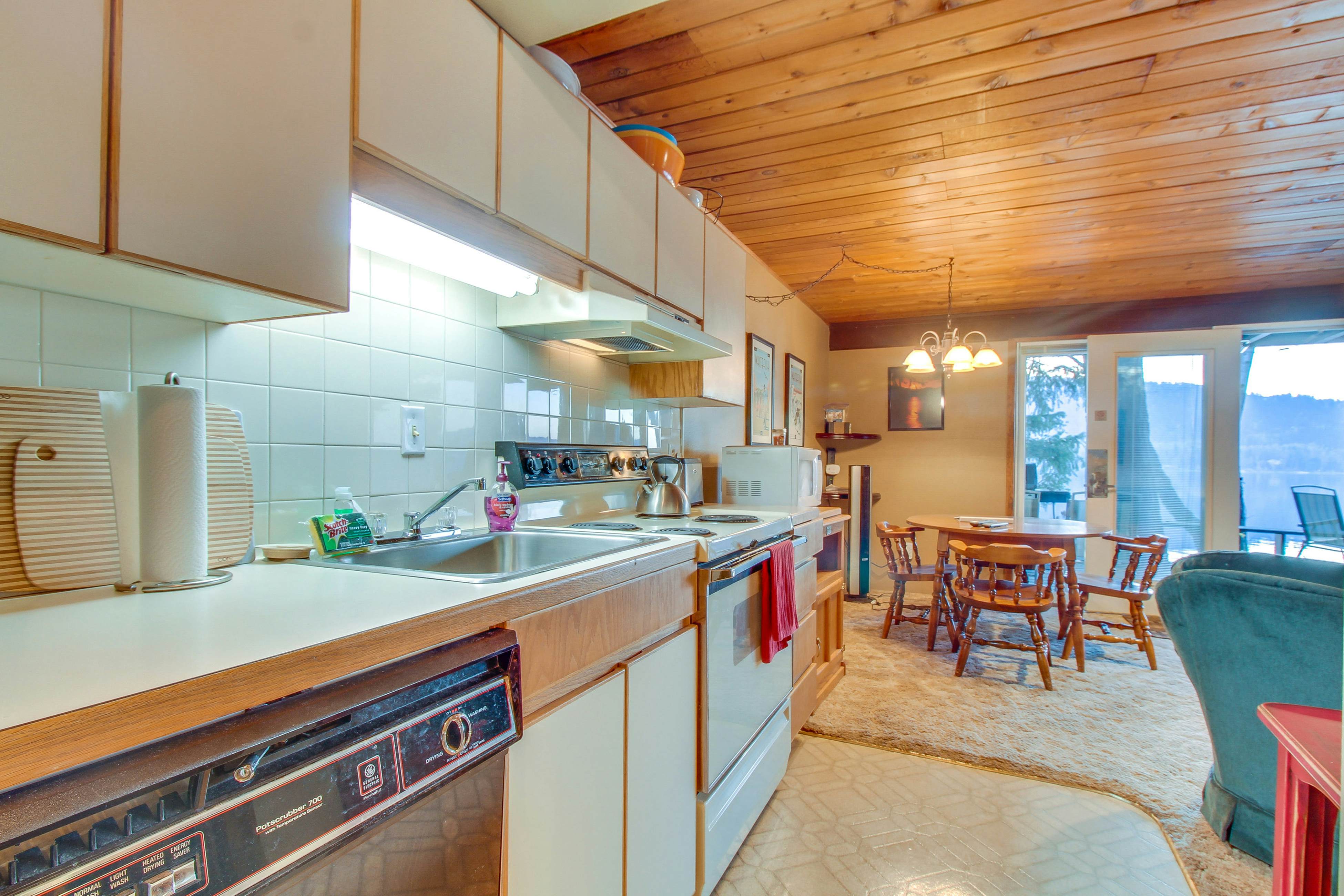 Bay Point Lakefront 4A Down