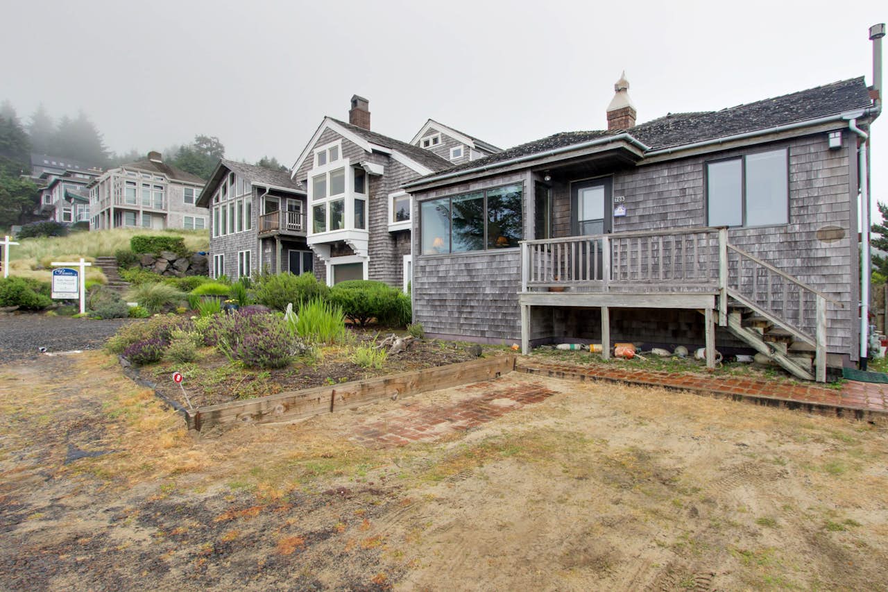 Chapman Cottage 2 Bd Vacation Rental In Cannon Beach Or