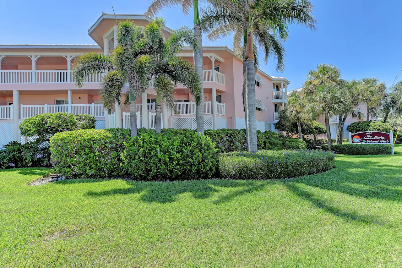 Anna Maria Island Club Unit 18S 2 BD Vacation Rental in Bradenton