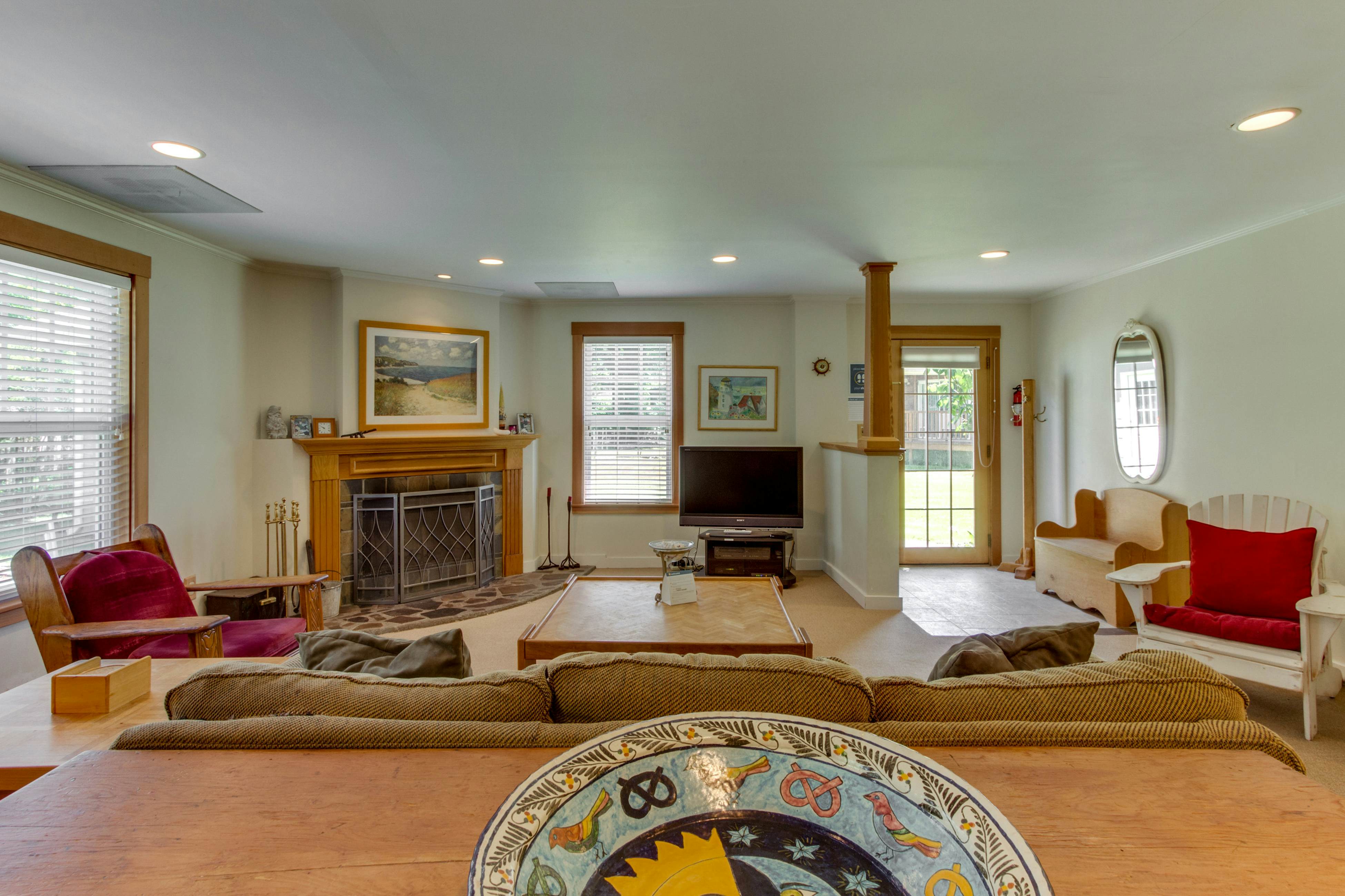 Seventh Street Cottage 2 BD Gearhart, OR Vacation Rental Vacasa