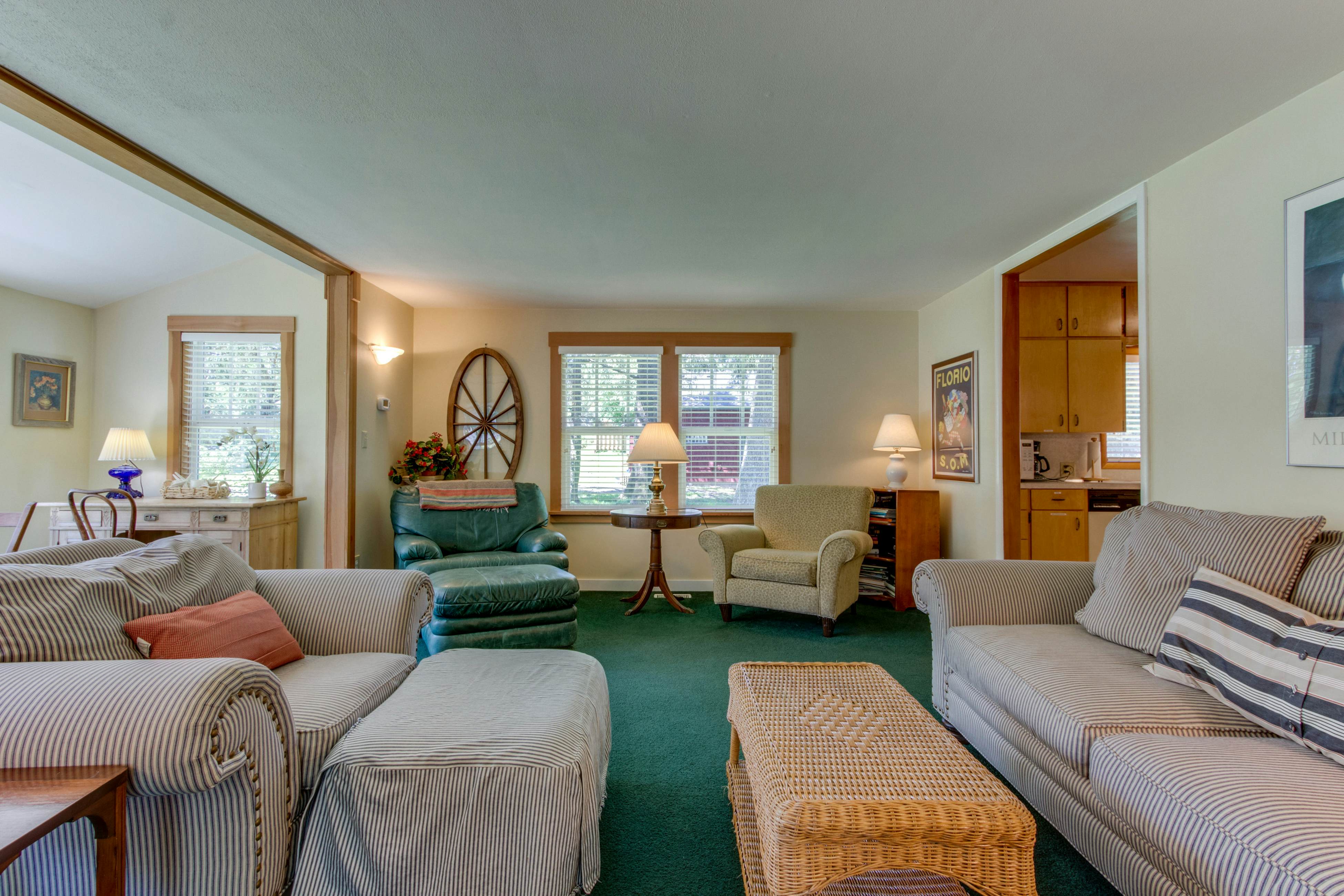 Seventh Street Cottage 2 BD Gearhart, OR Vacation Rental Vacasa