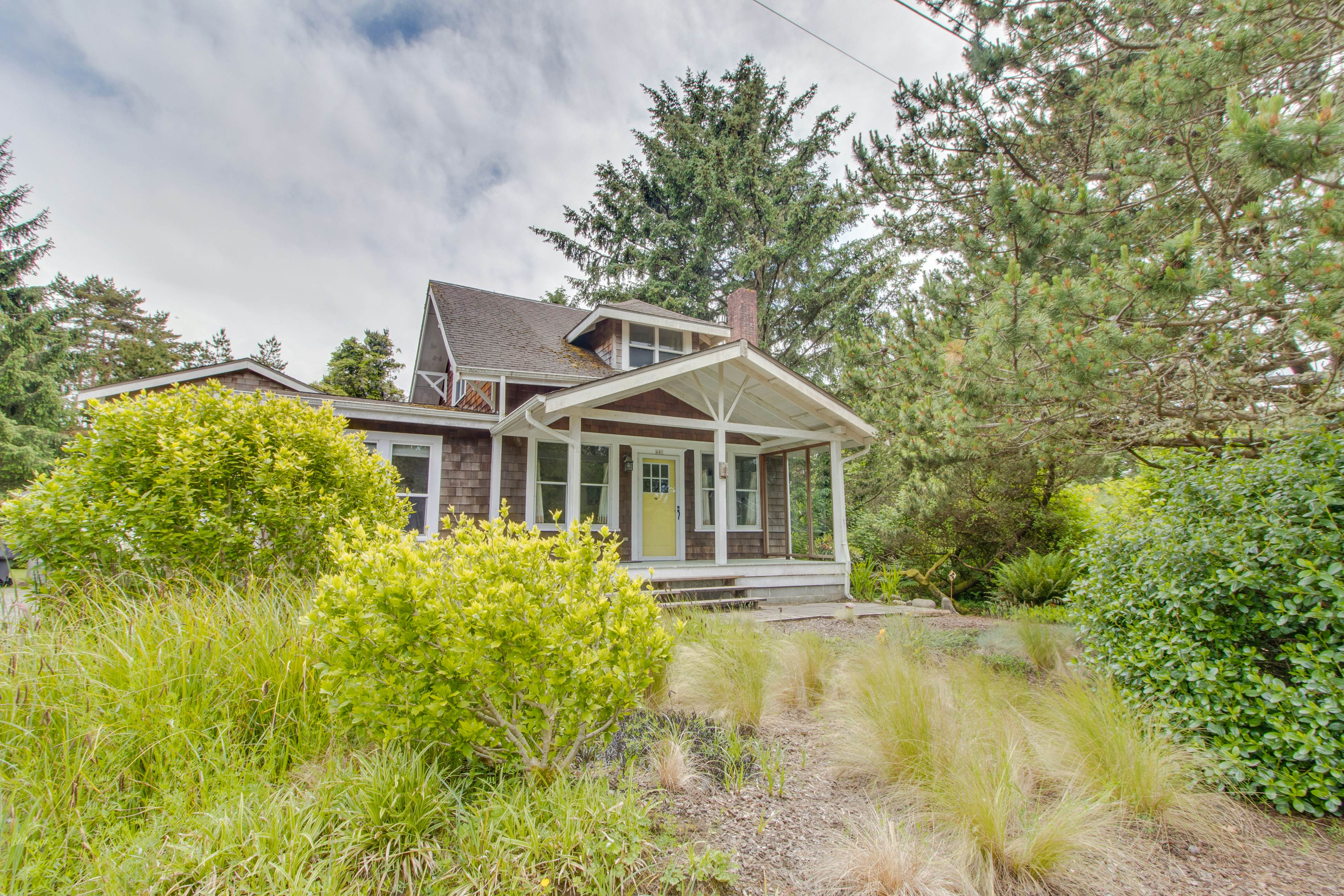 Gearhart Vacation Rentals, Beach House Rentals Vacasa