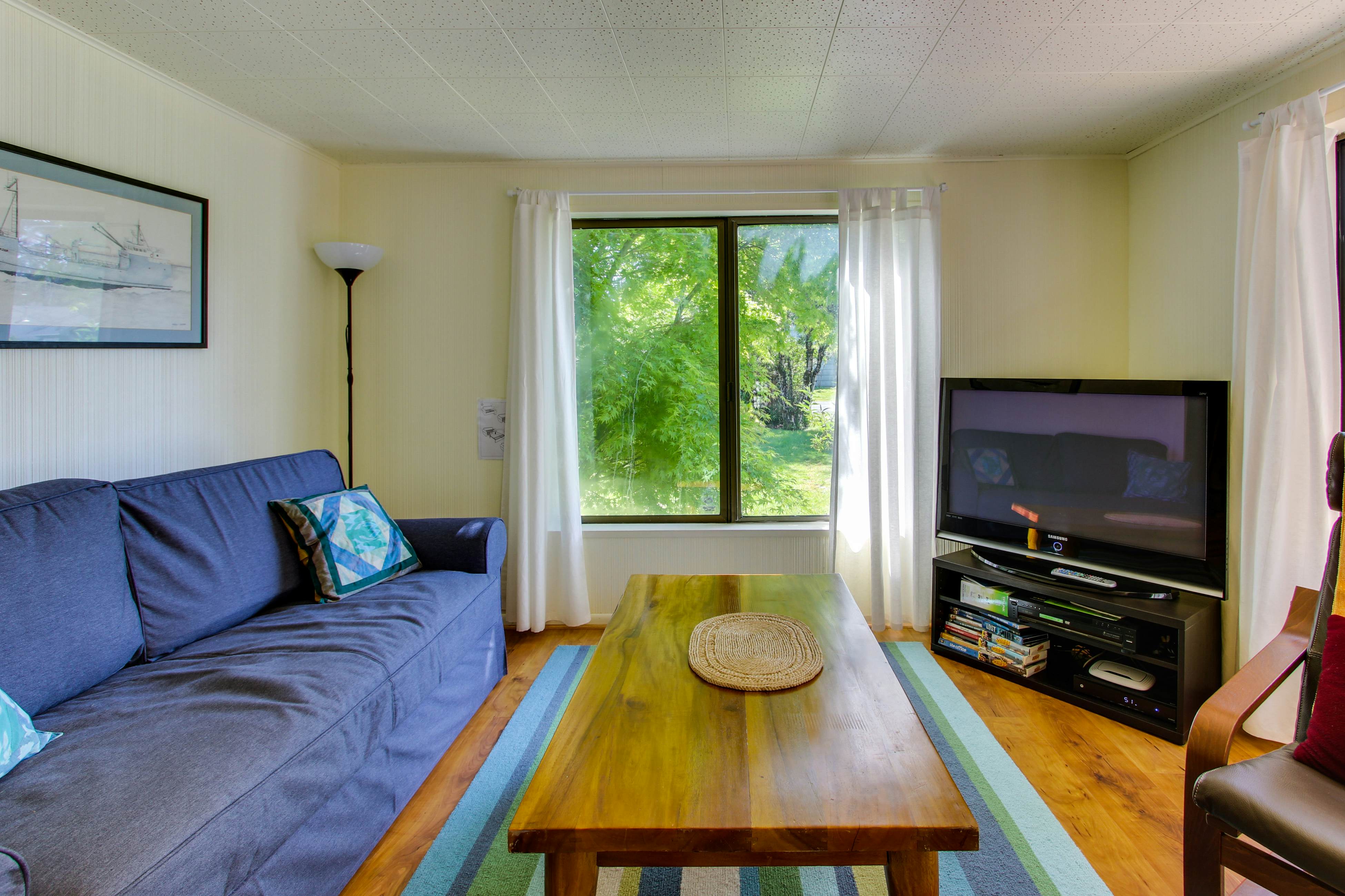 Ridge Path Cottage 2 BD Gearhart, OR Vacation Rental Vacasa