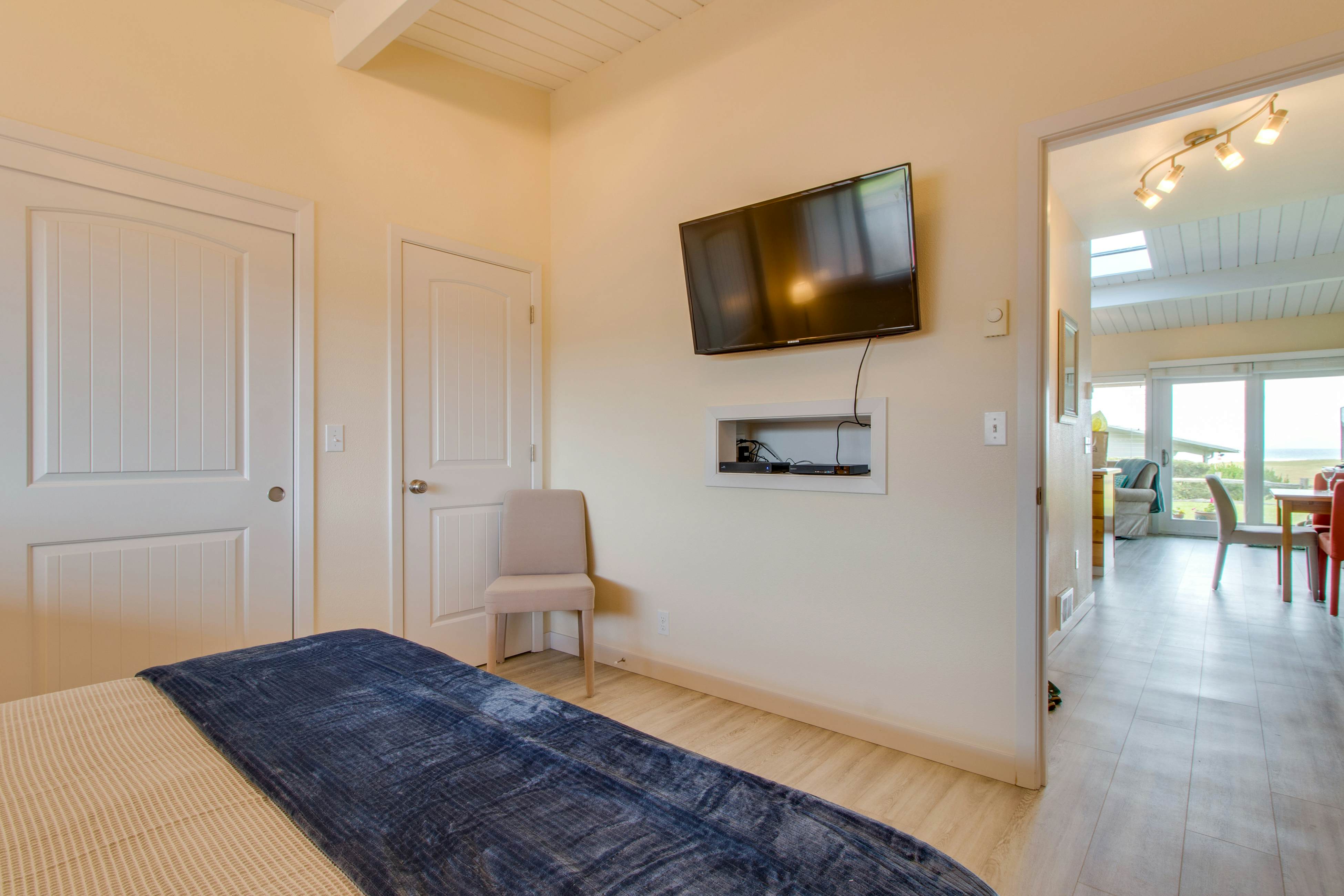 Surfside Suite On The Sea, Too