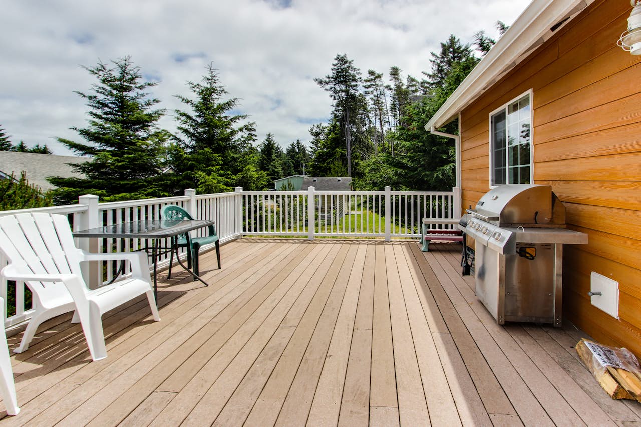 The Hidden Treasure 3 BD Vacation Rental in Warrenton, OR Vacasa