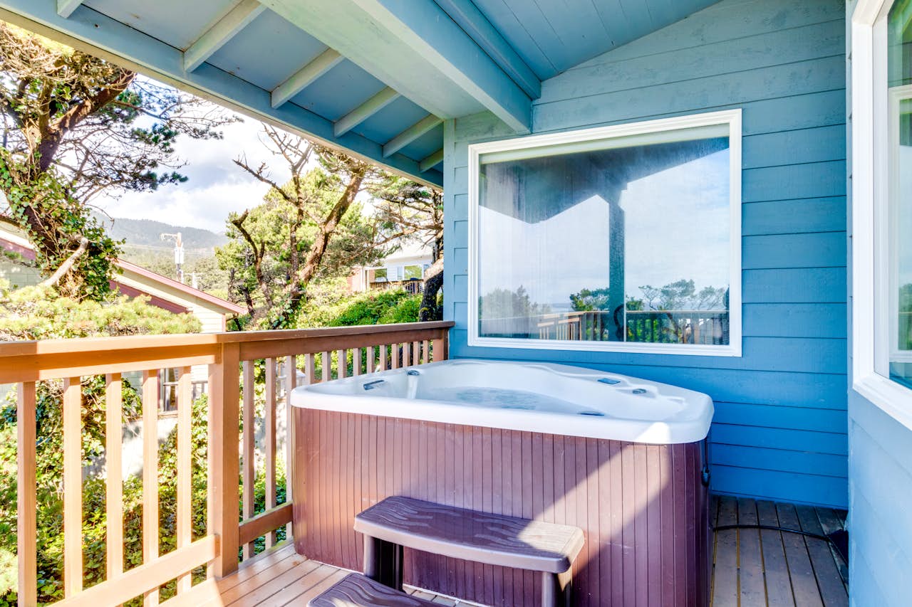 Manzanita Beach Cottage (MCA 520) 2 BD Vacation Rental in Manzanita