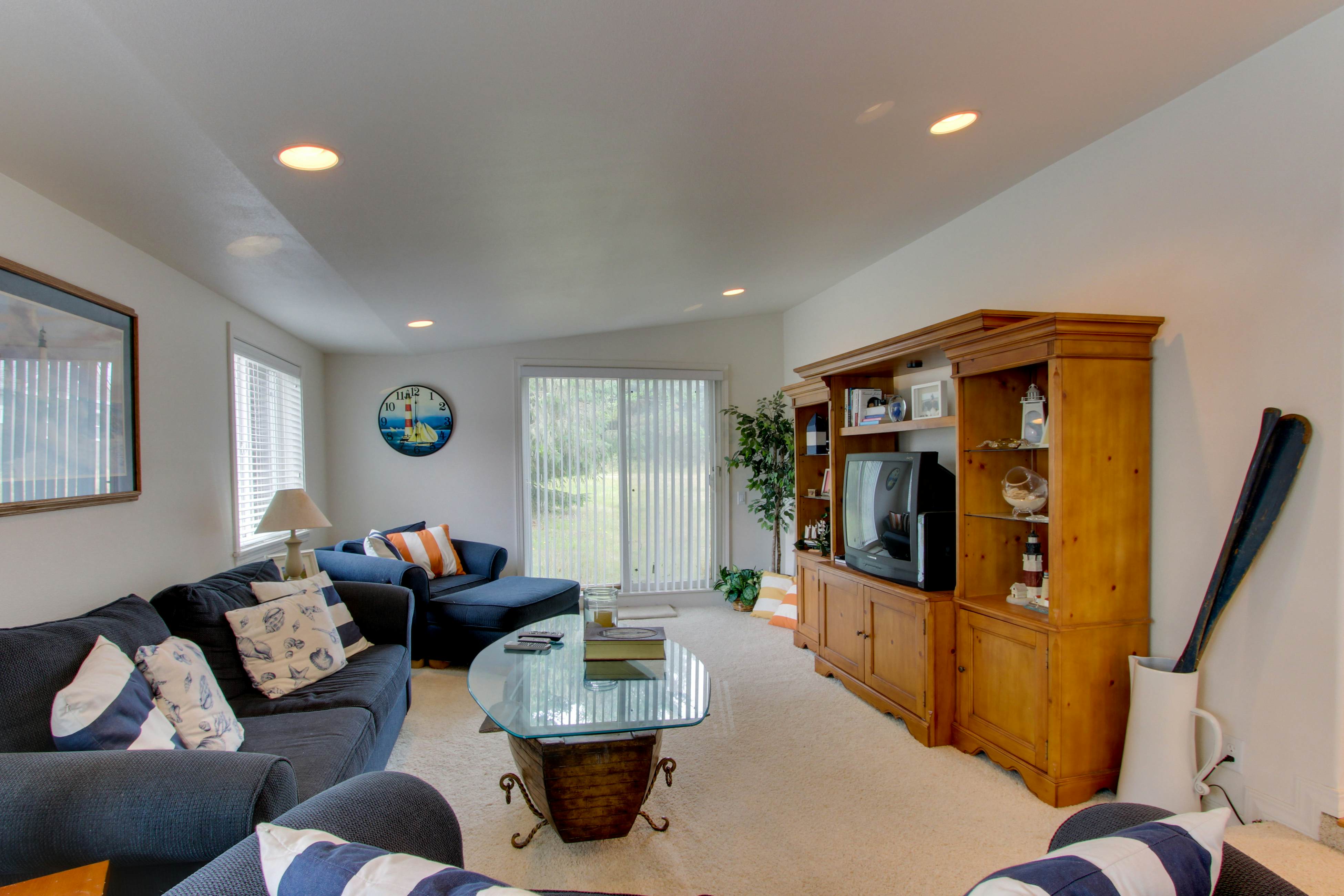 Haven 2 BD Warrenton, OR Vacation Rental Vacasa