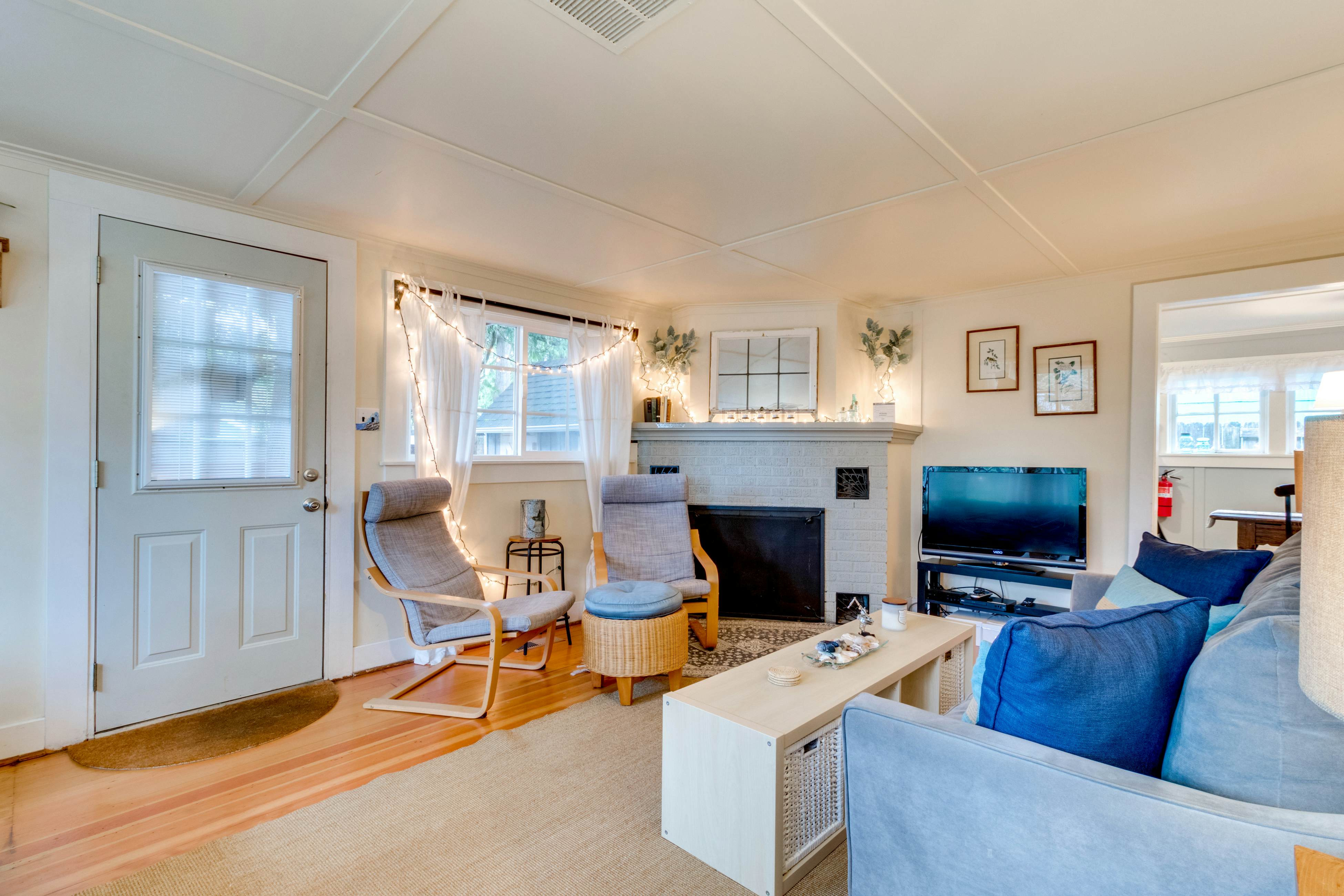 Garden by the Sea 2 BD Seaside, OR Vacation Rental Vacasa