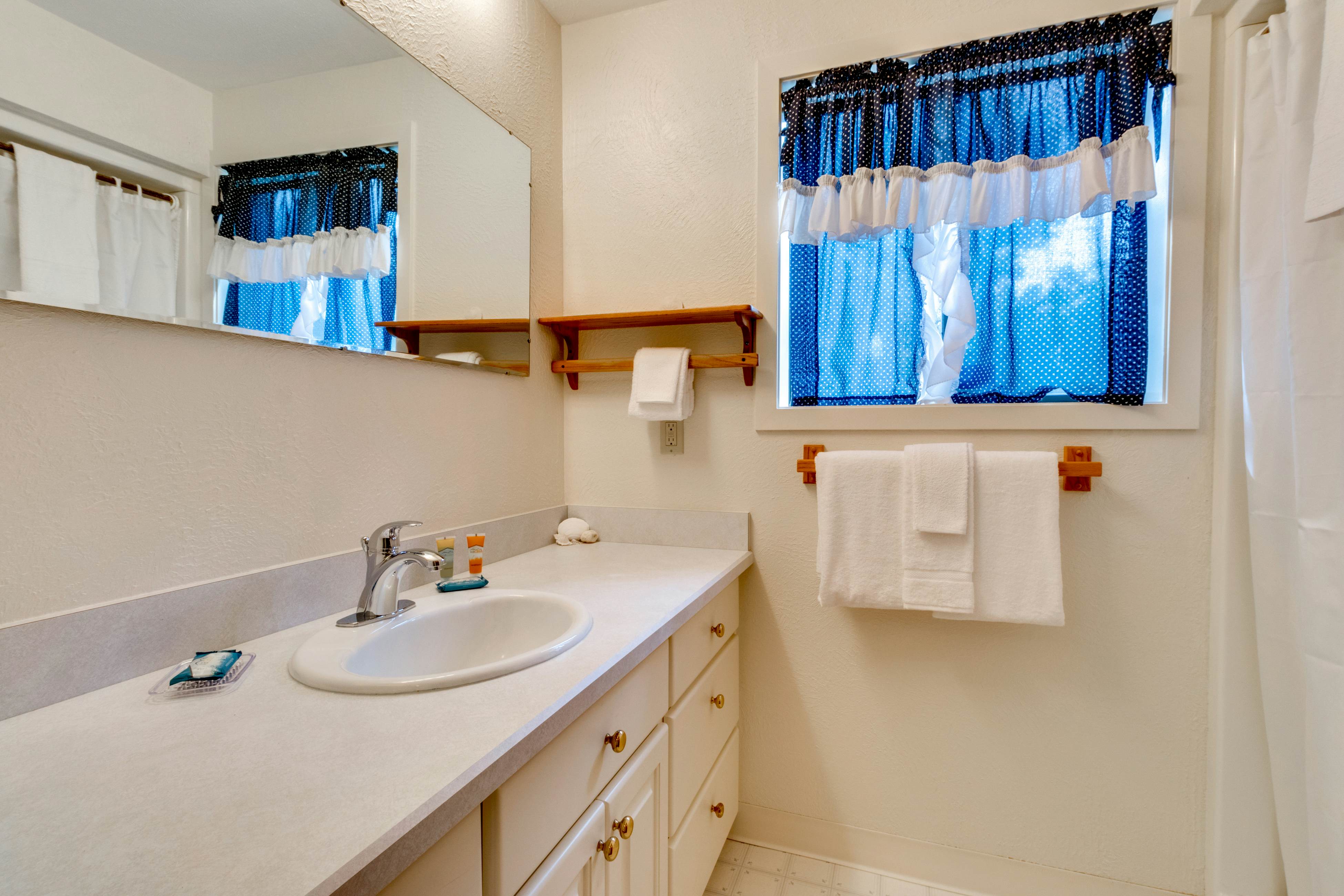 Regent Street Retreat 3 BD Oceanside, OR Vacation Rental Vacasa