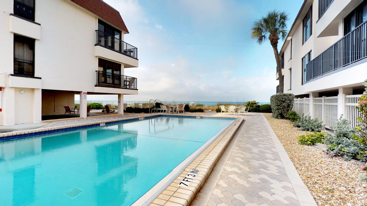 Water's Edge 105 South 1 BD Vacation Rental in Holmes Beach, FL Vacasa