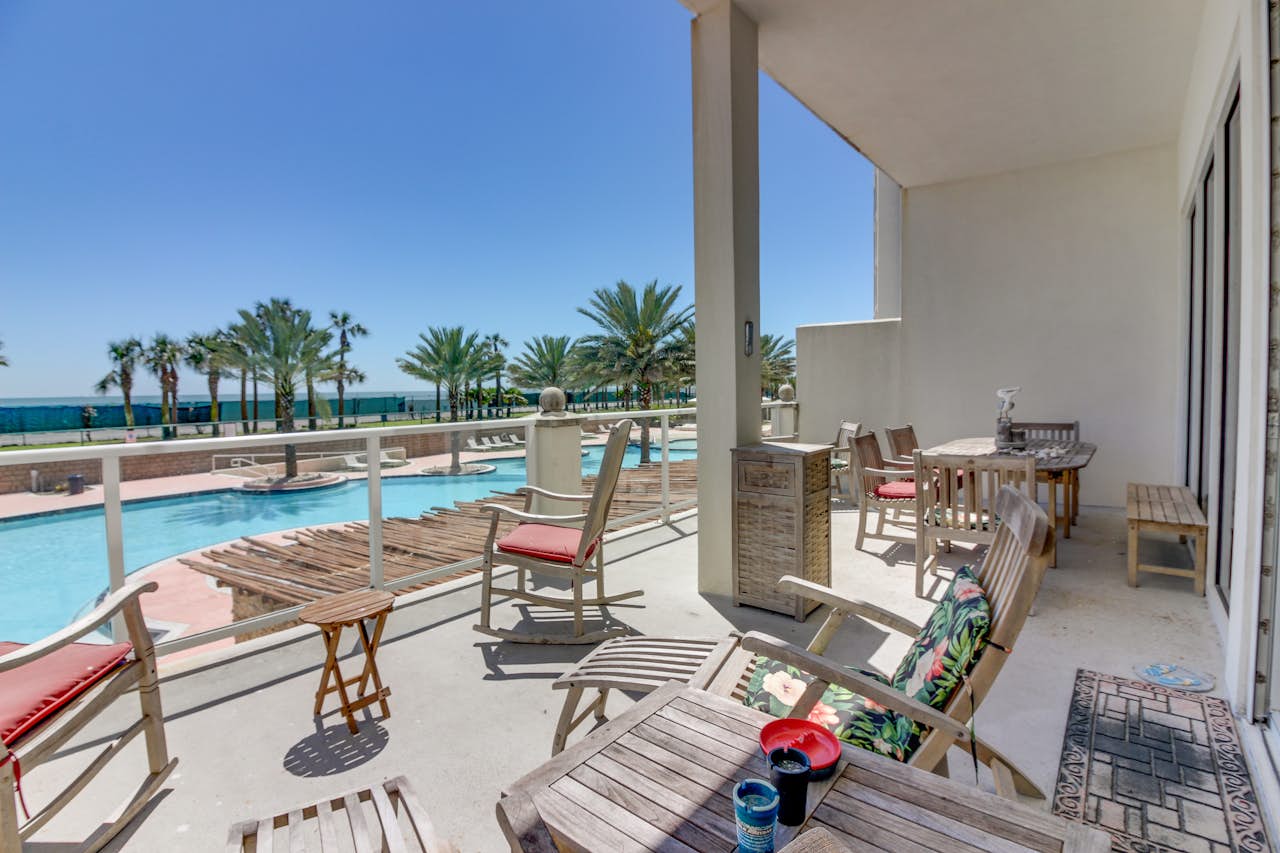 Diamond Beach 211 3 BD Vacation Rental in Galveston, TX Vacasa