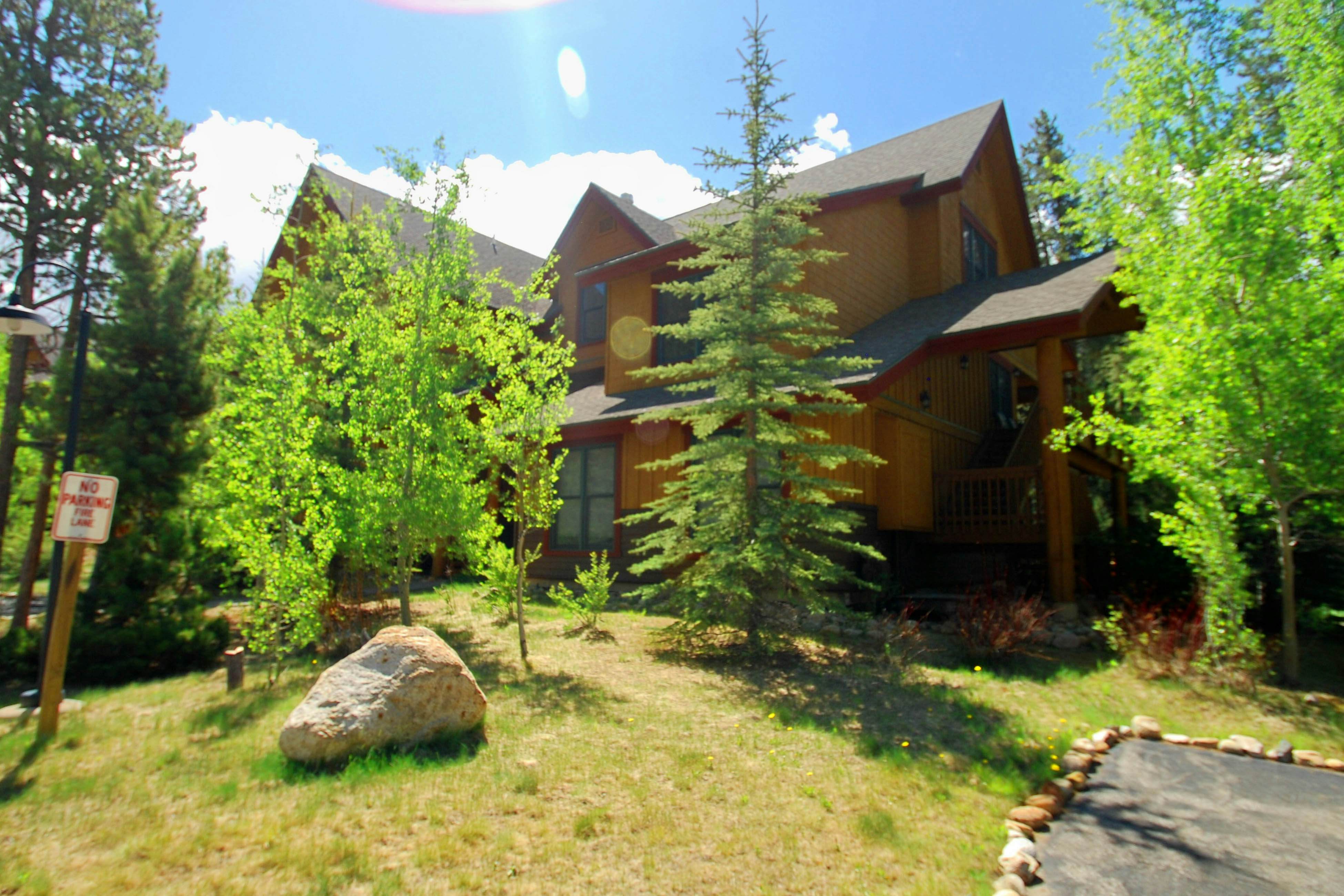 Trappers Crossing 8763