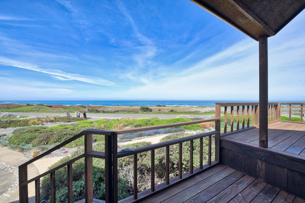 Gorgeous Waterfront home with easy Beach Access — Fort Bragg, CA — vacation rental