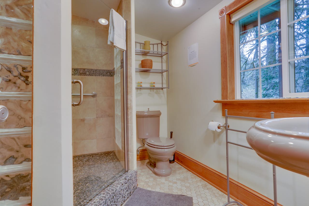 Get Eva S Cottage Romancing The River 1 Bd Vacation Rental In HD Get Wallpaper Eva S Cottage Romancing The River 1 Bd Vacation Rental In Desktop Wallpaper