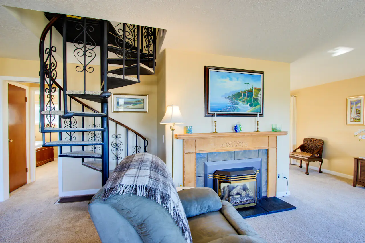 Ocean View Terrace 2 BD Vacation Rental in Lincoln City, OR Vacasa