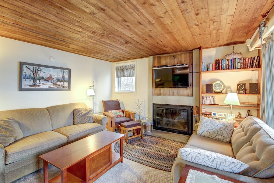 Okemo Trailside 8E | 1 BD Ludlow, VT Vacation Rental | Vacasa