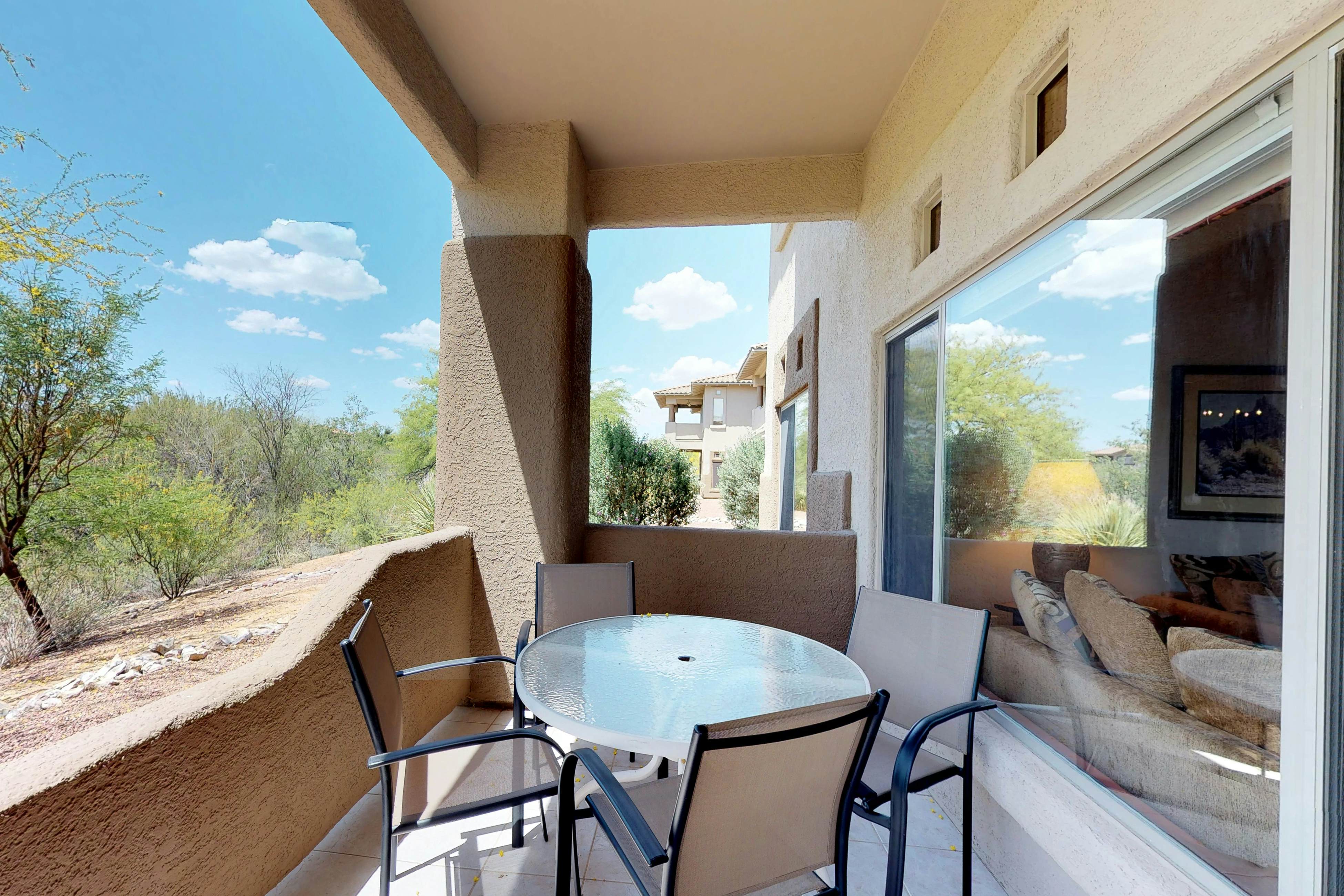 Vistoso Resort Casita 132 3 BD Oro Valley, AZ Vacation Rental Vacasa