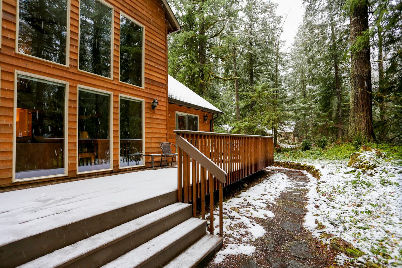 Salmon River Lodge 5 BD Vacation Rental in Welches, OR Vacasa