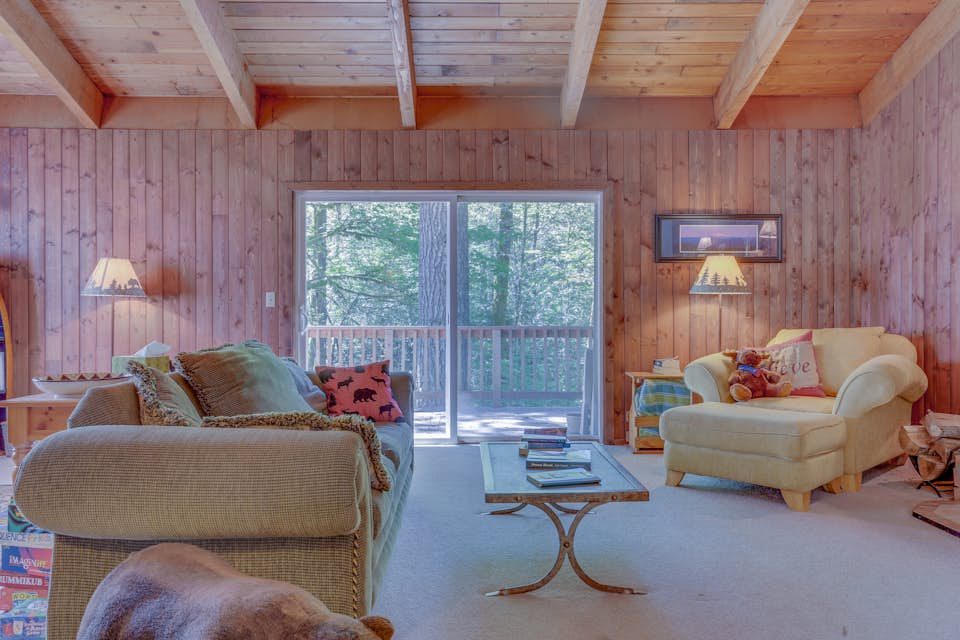 Big Bear River Retreat 3 BD Vacation Rental in Rhododendron, OR Vacasa
