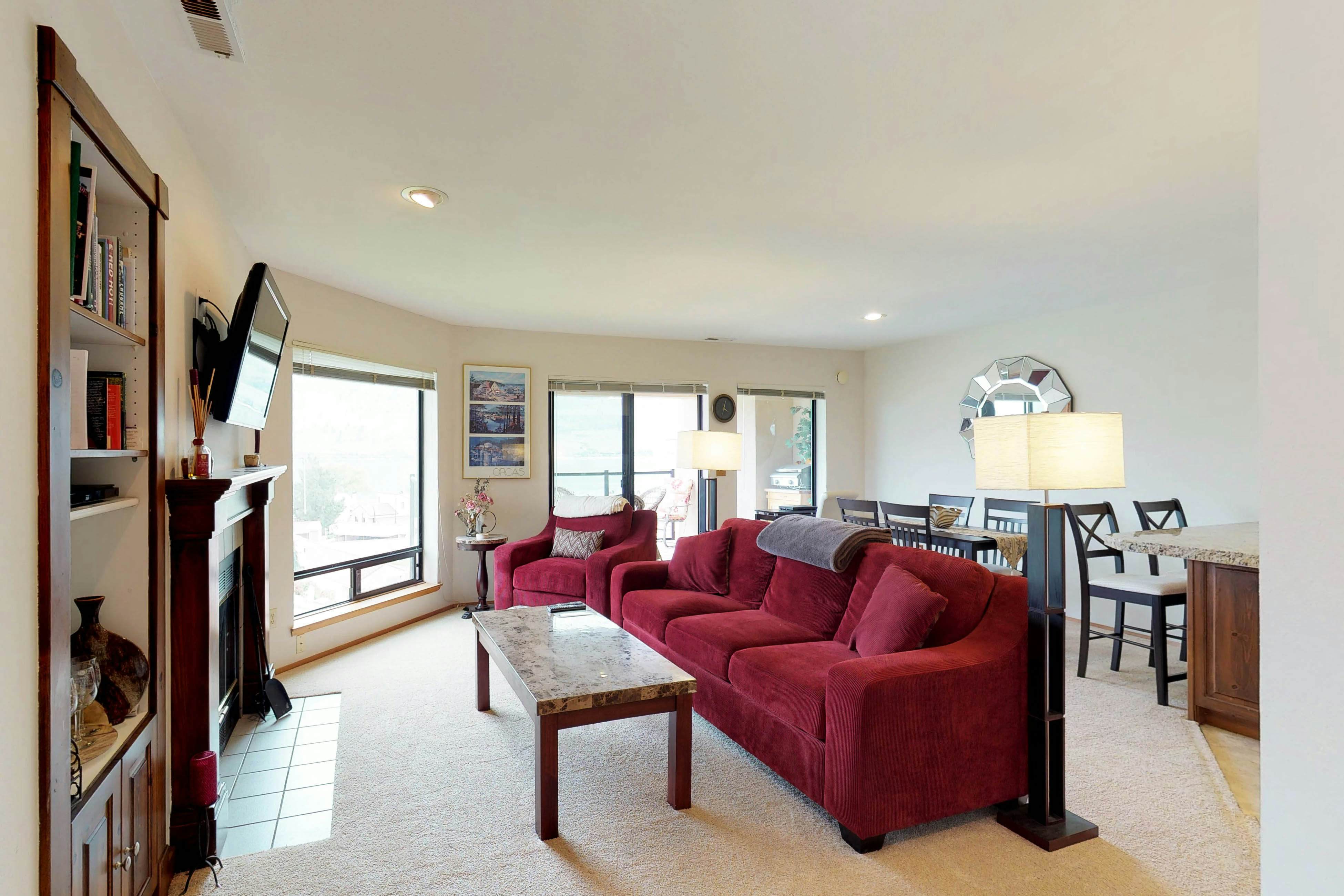 Lake Chelan Shores Rentals Chelan Condo Rentals Vacasa