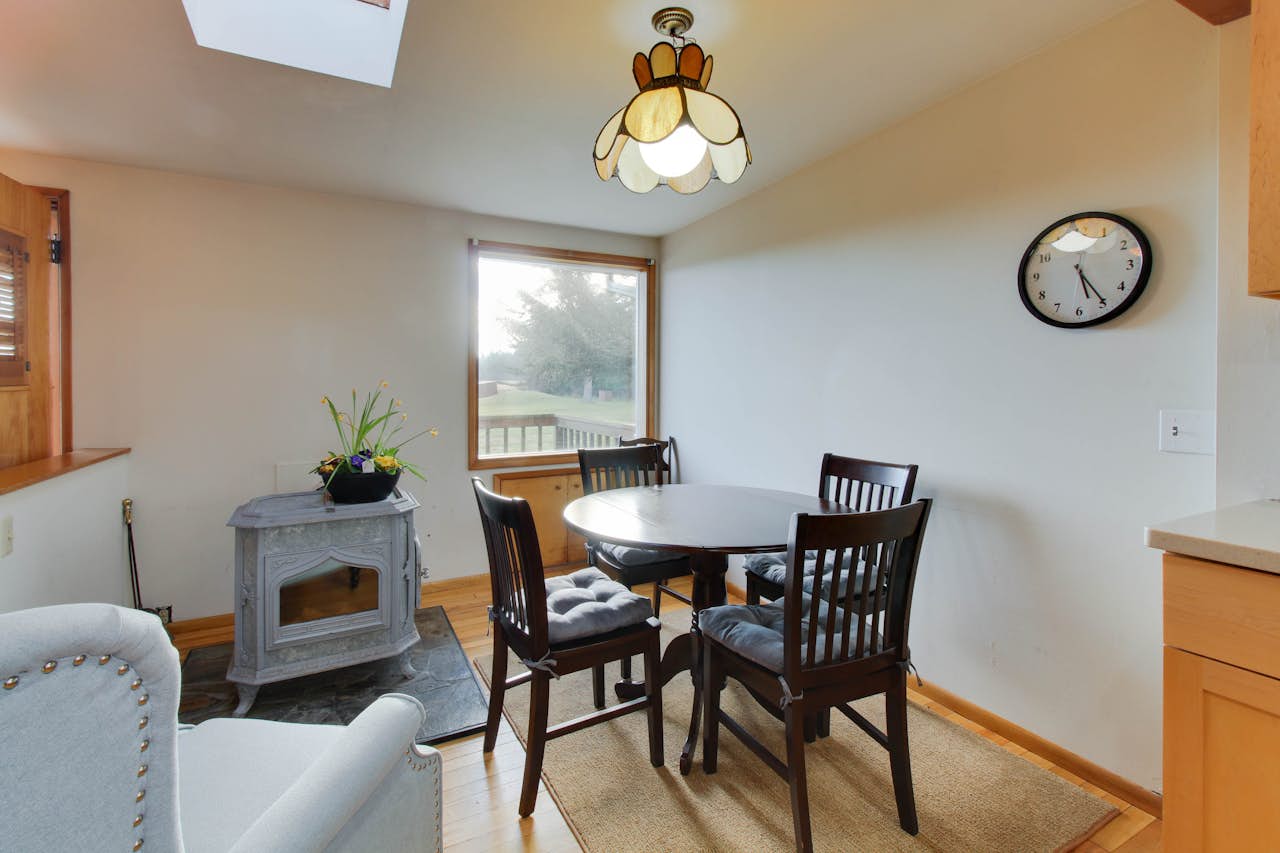 Lopez Island Agate Beach Waterfront Home 3 BD Vacation Rental in Lopez Island, WA Vacasa