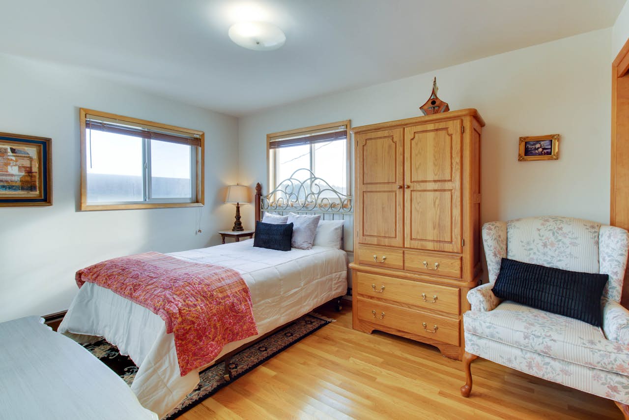 Lopez Island Agate Beach Waterfront Home 3 BD Vacation Rental in