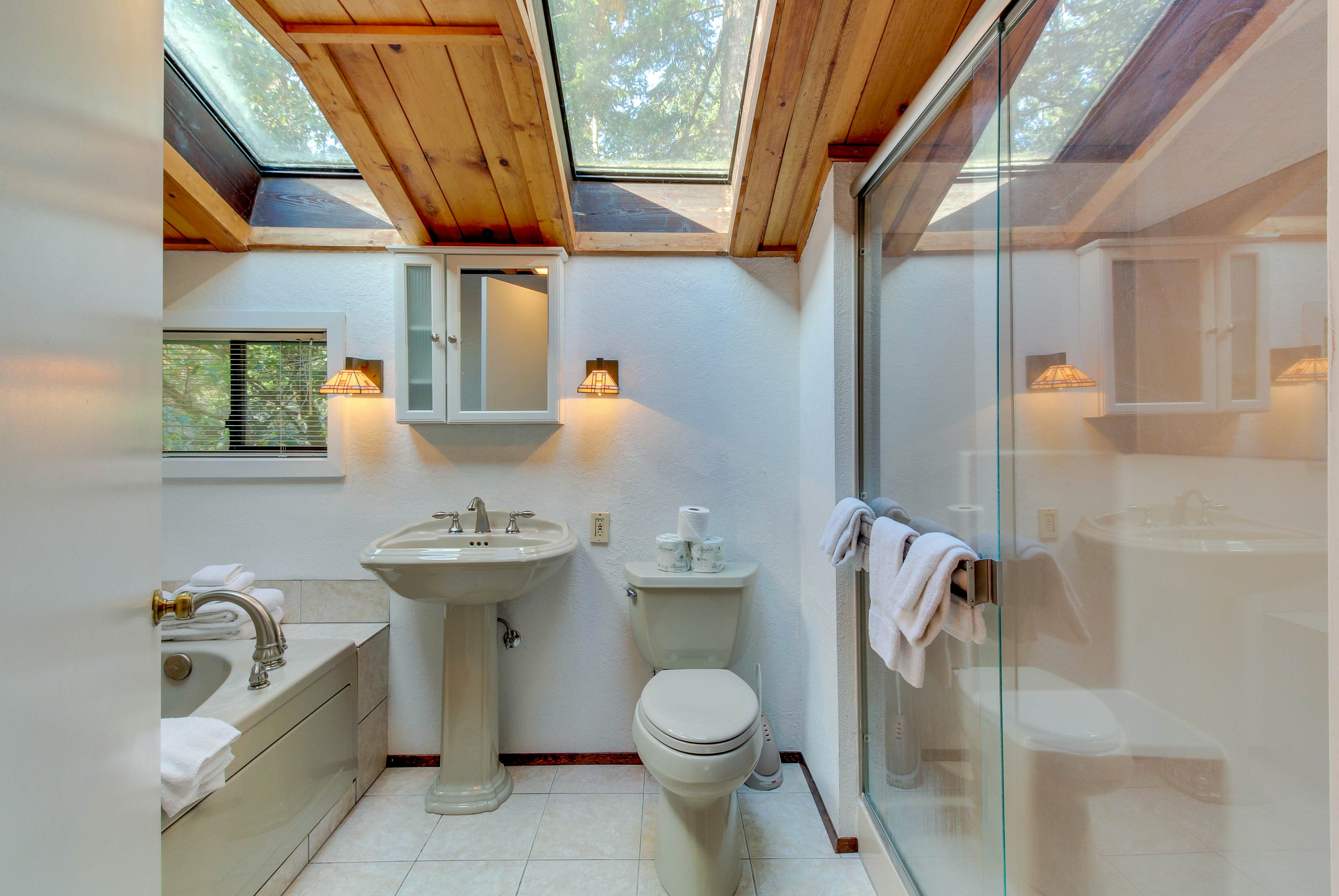 Lopez Island Hunter Bay Waterfront Home