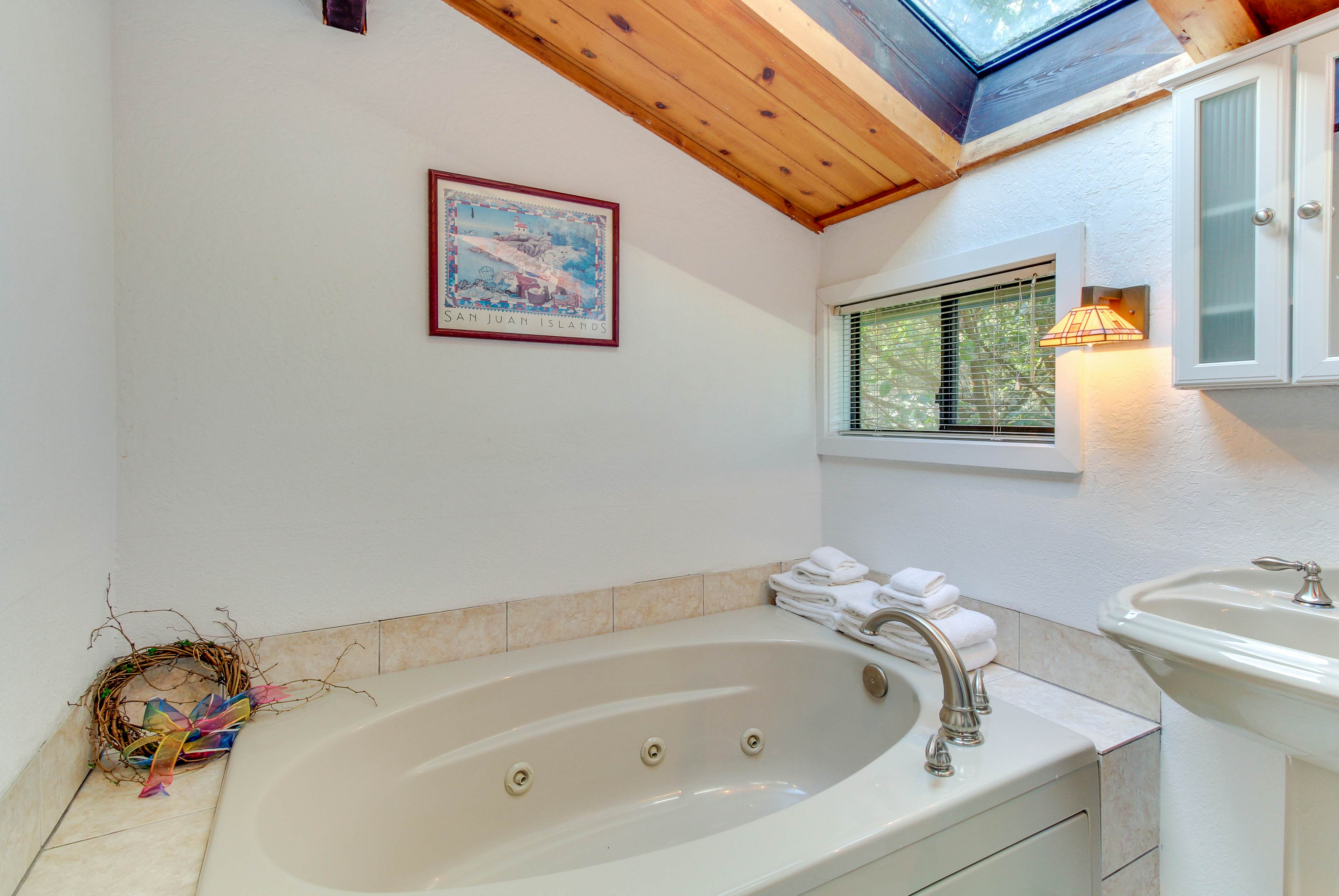 Lopez Island Hunter Bay Waterfront Home