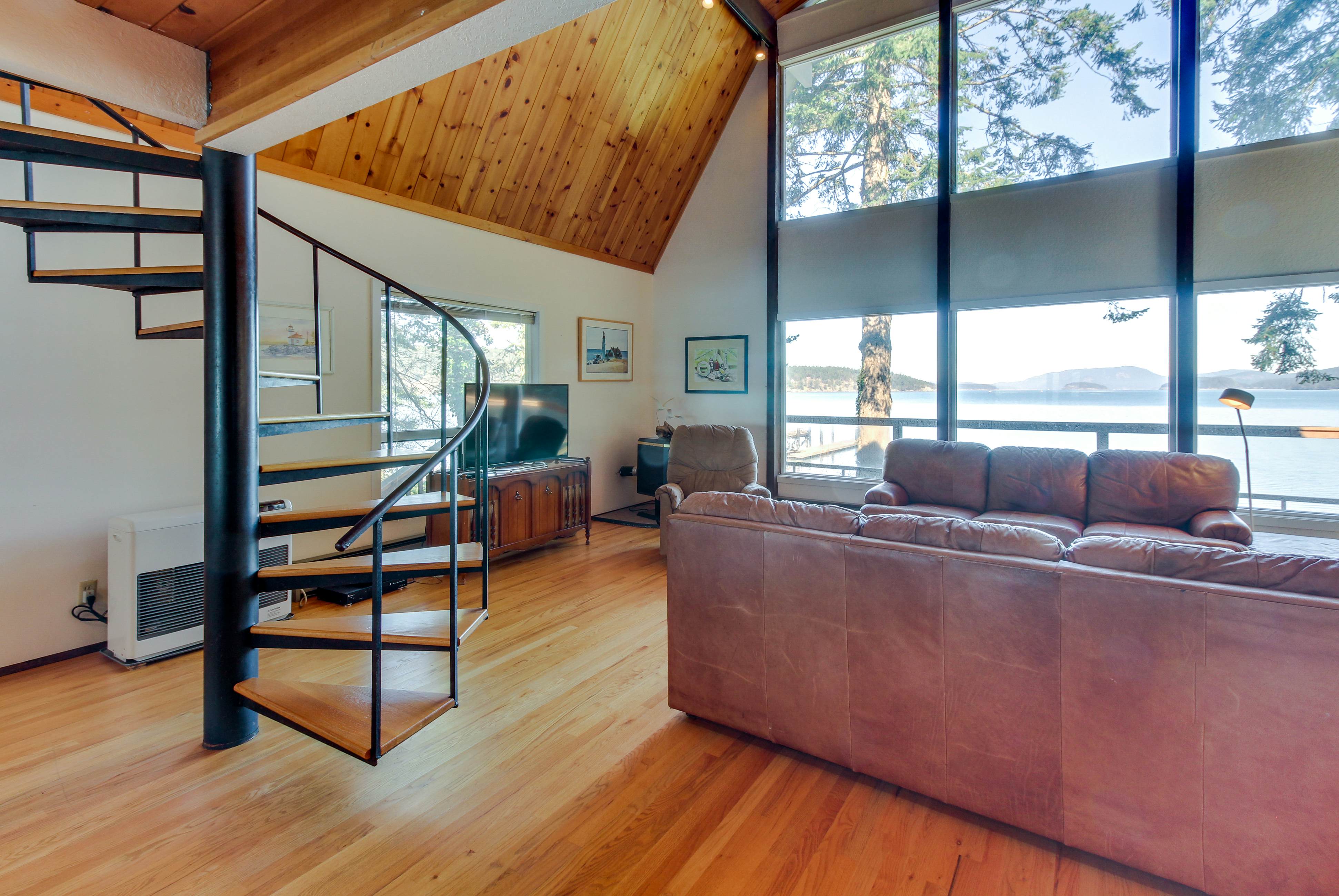 Lopez Island Hunter Bay Waterfront Home