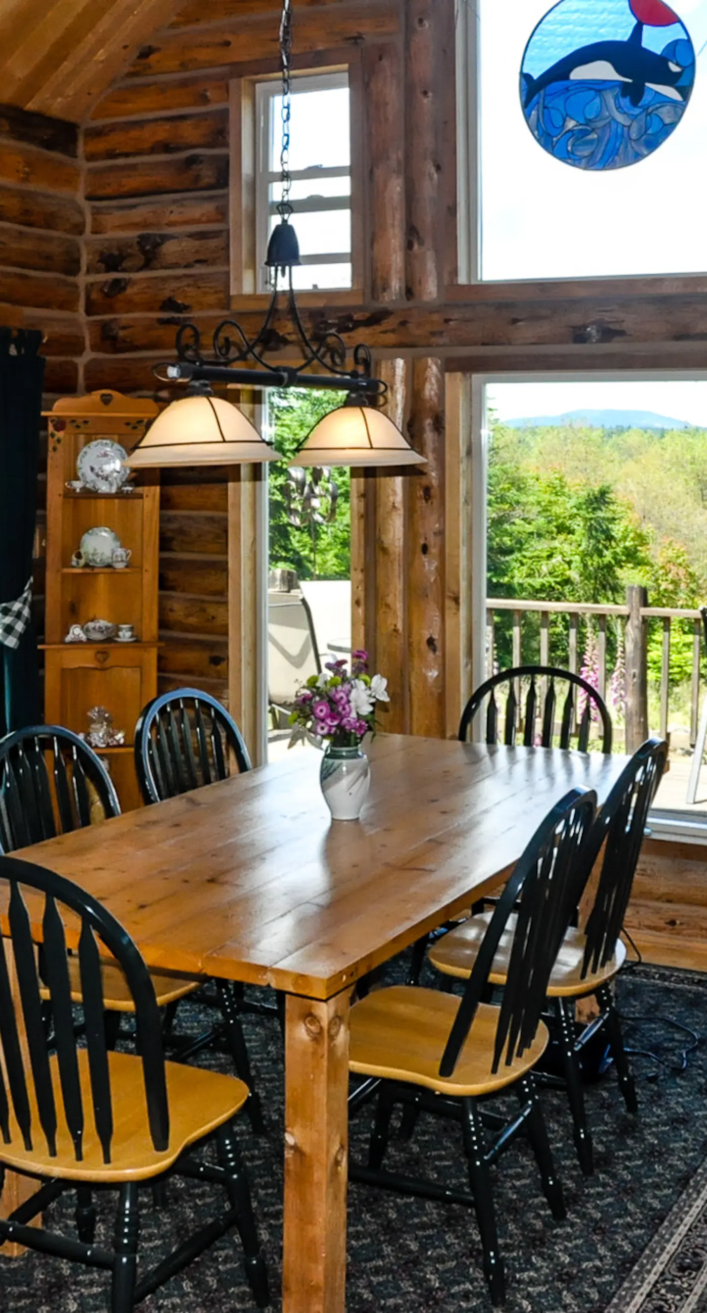Waterview Log Home on Lopez Adjacent to Spencer Spit