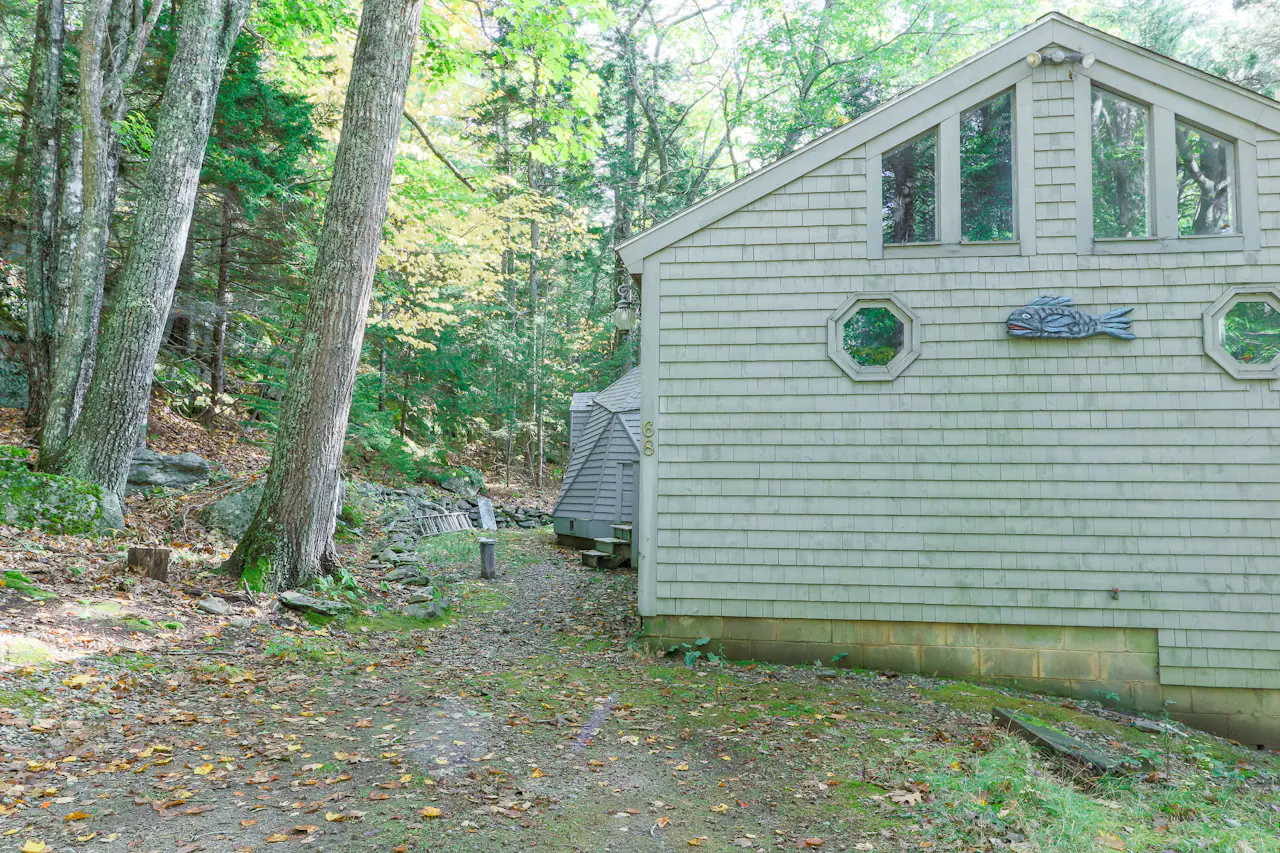 The Dome House 2 BD Vacation Rental in Boothbay, ME Vacasa