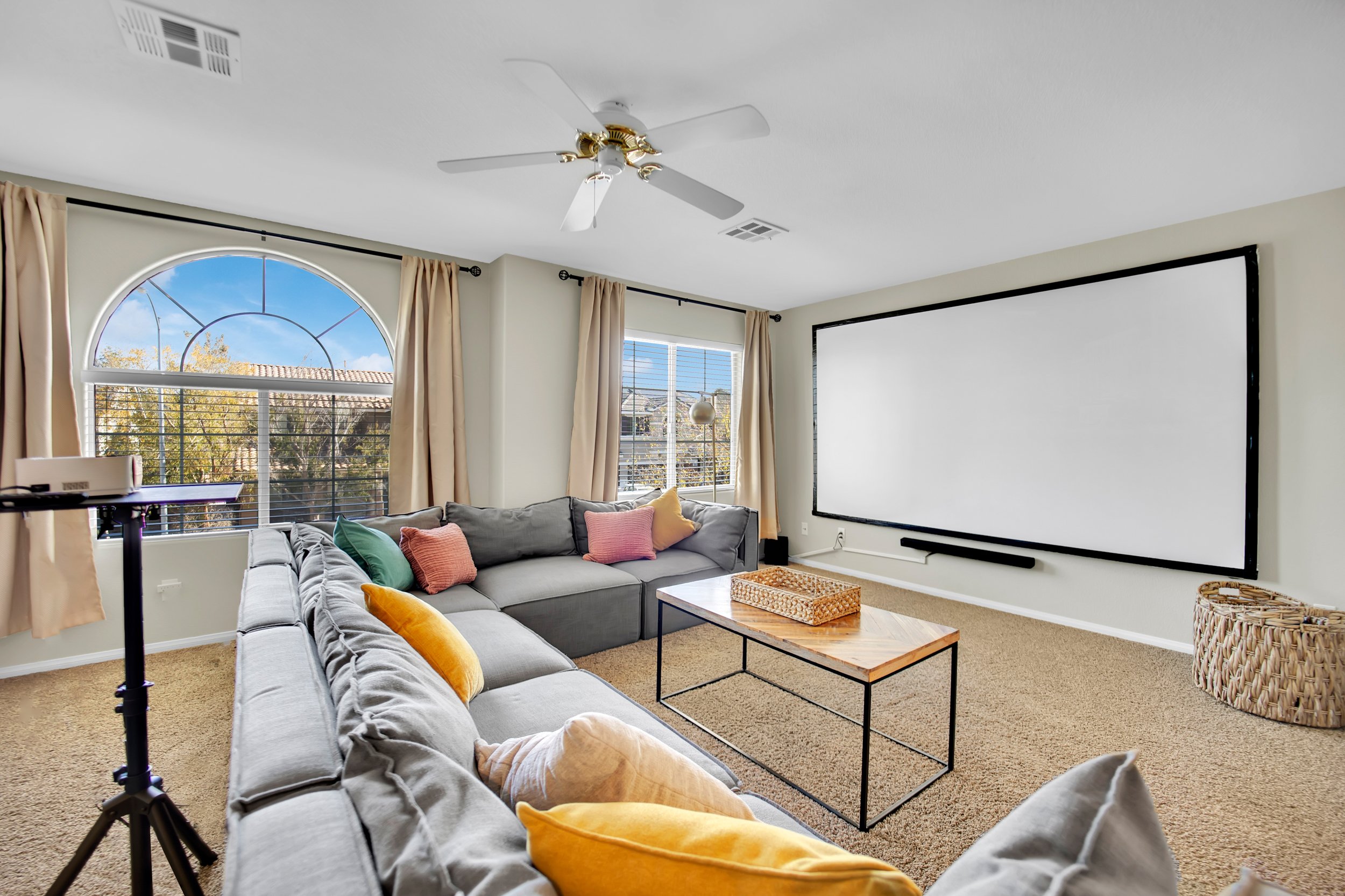 Seven Palms Stylish Home with Pool, Hot Tub,& Movie Room