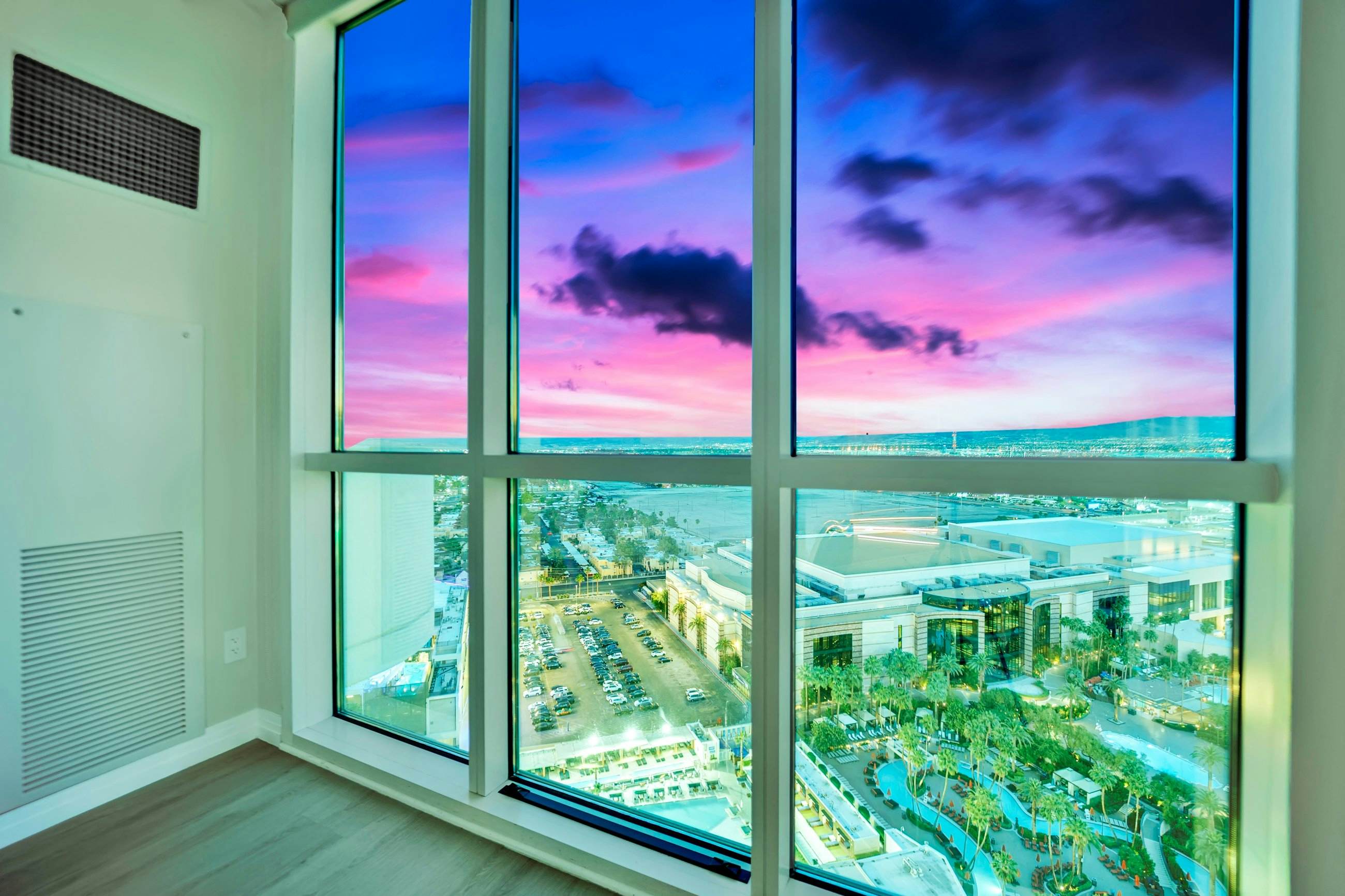 Skyline Serenity-Strip,Pool,F1 View-No Resort Fee