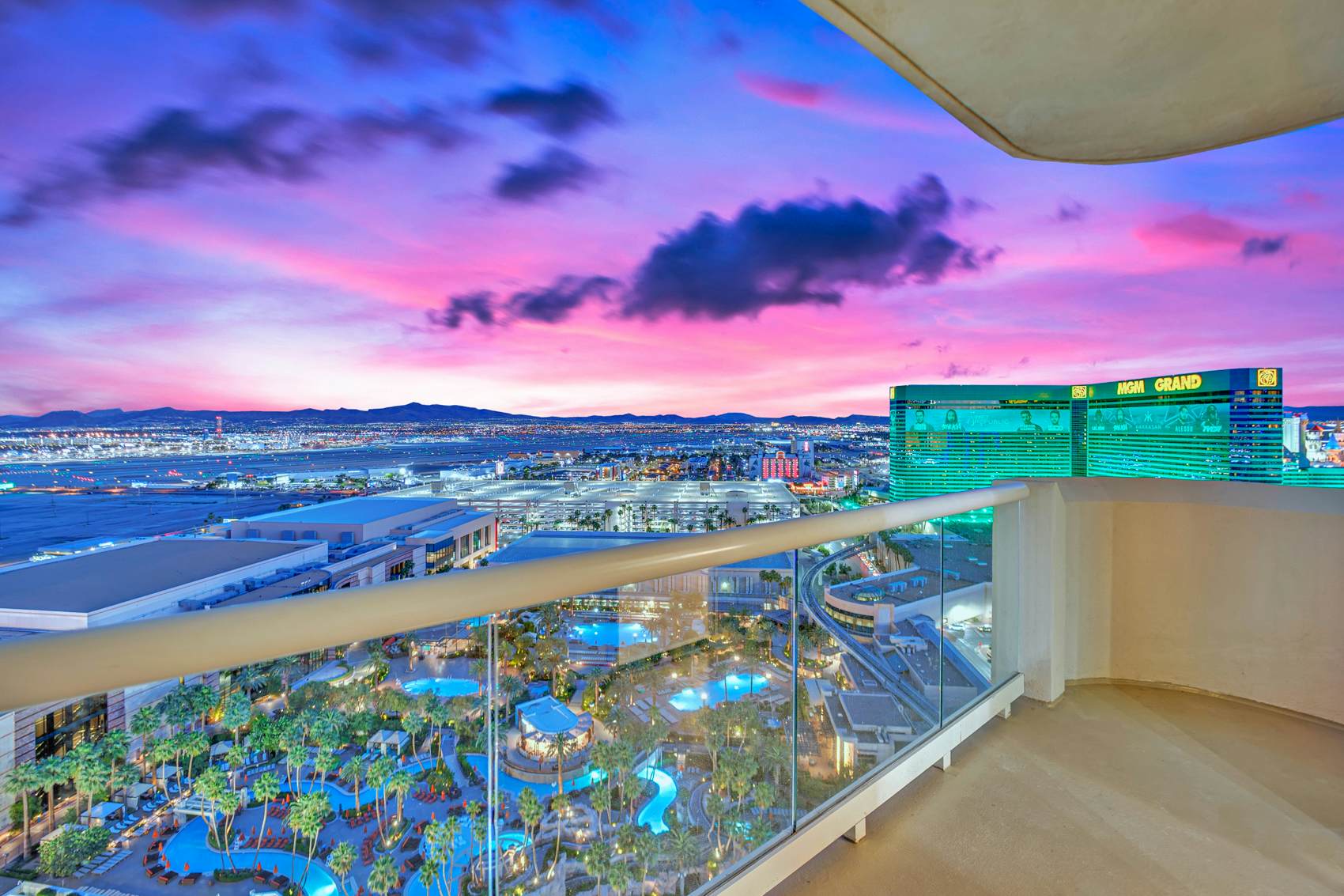 Skyline Serenity-Strip,Pool,F1 View-No Resort Fee