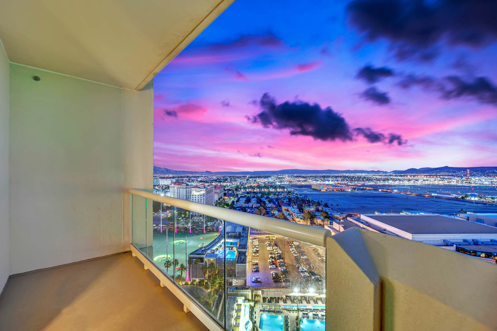 Skyline Serenity-Strip,Pool,F1 View-No Resort Fee