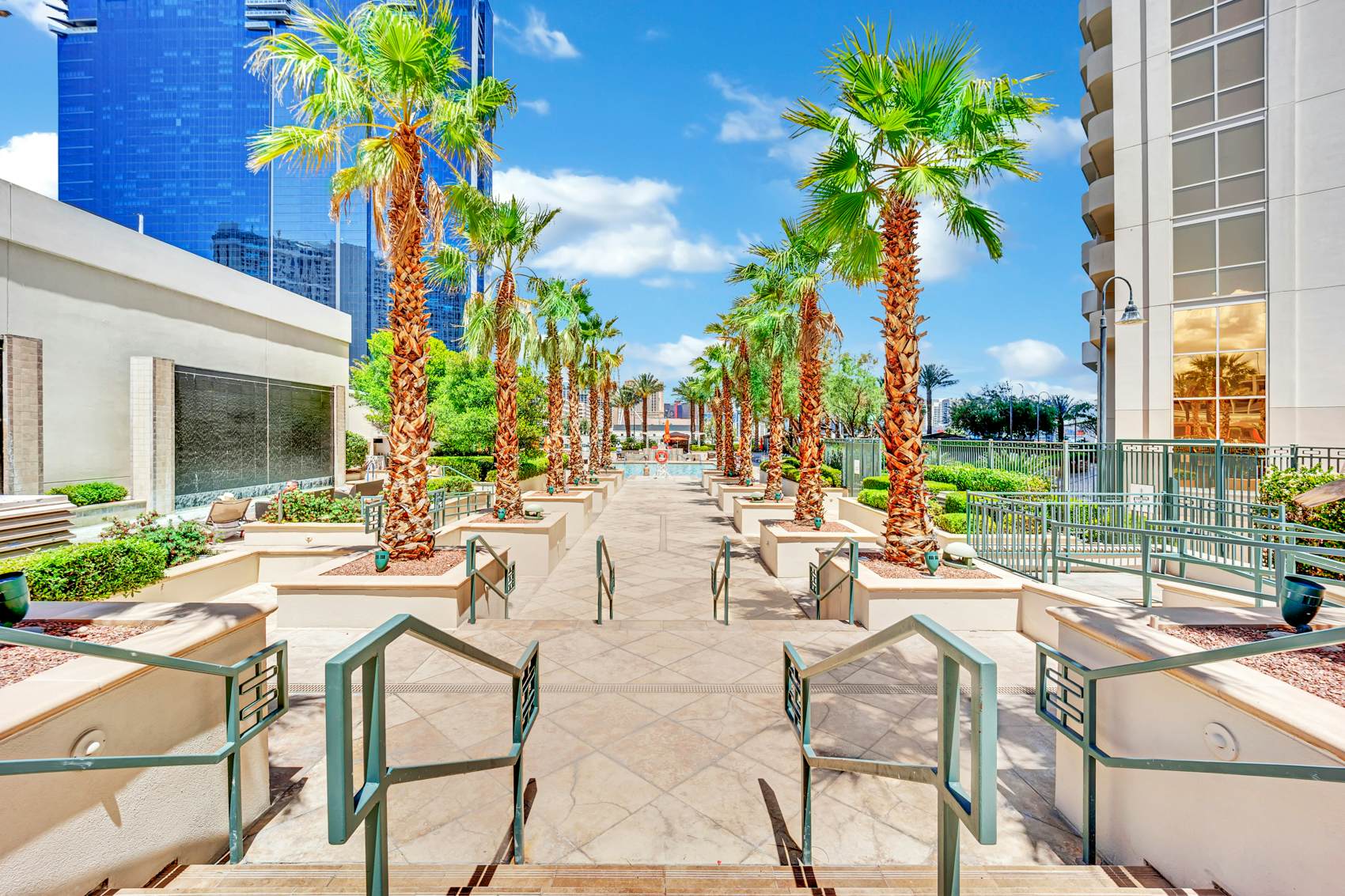 Skyline Serenity-Strip,Pool,F1 View-No Resort Fee